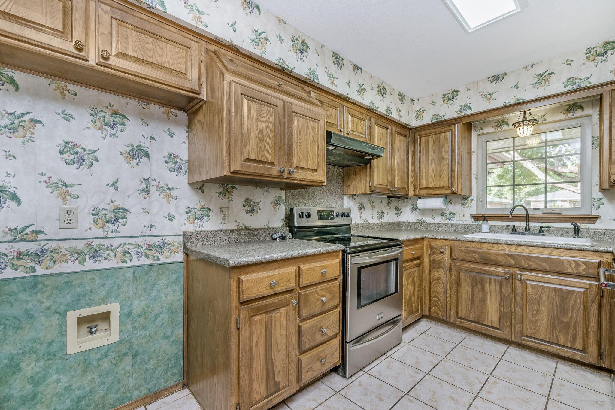 7808 Simpson Drive Property Photo 6