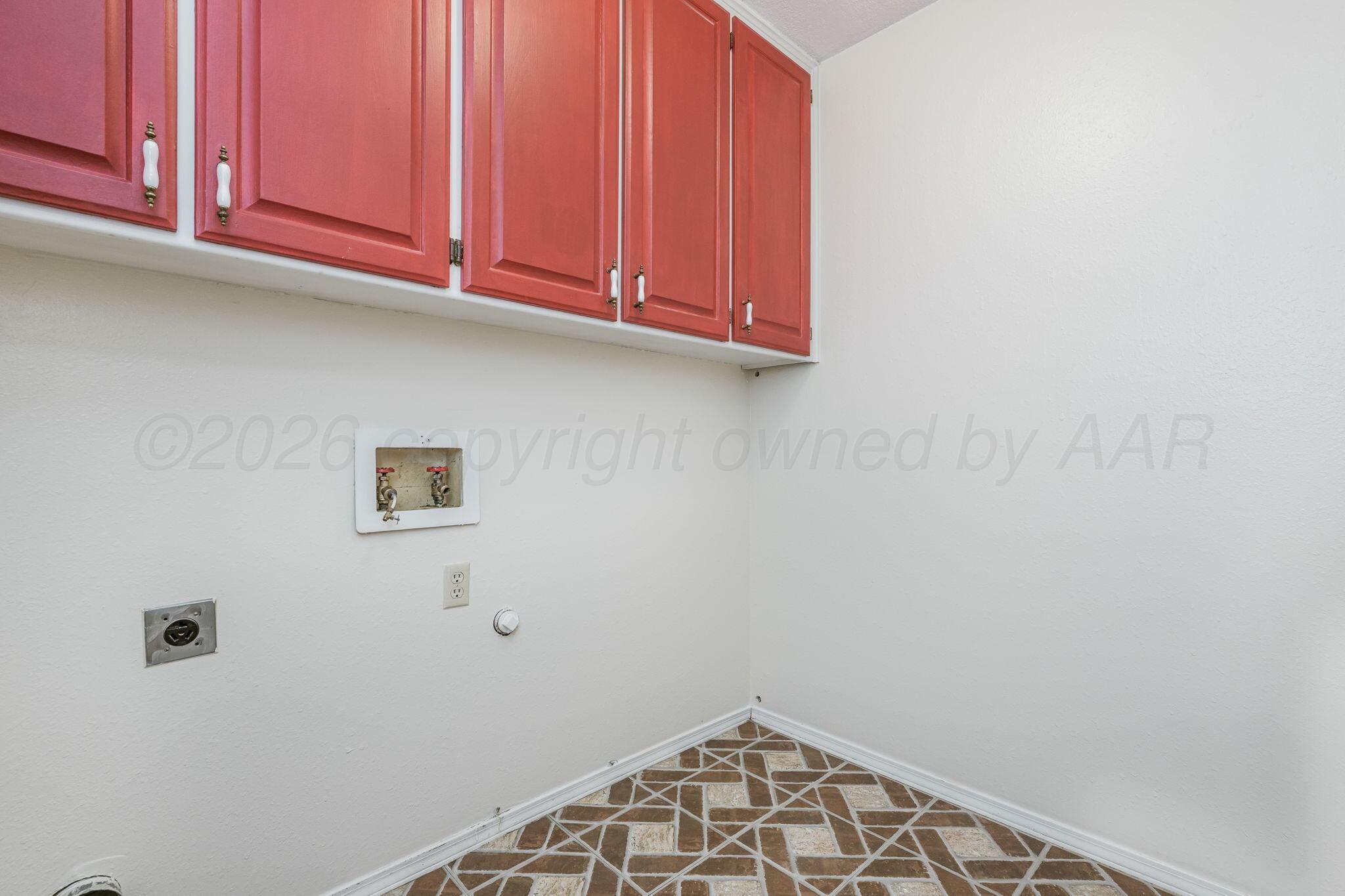 7808 Simpson Drive Property Photo 12