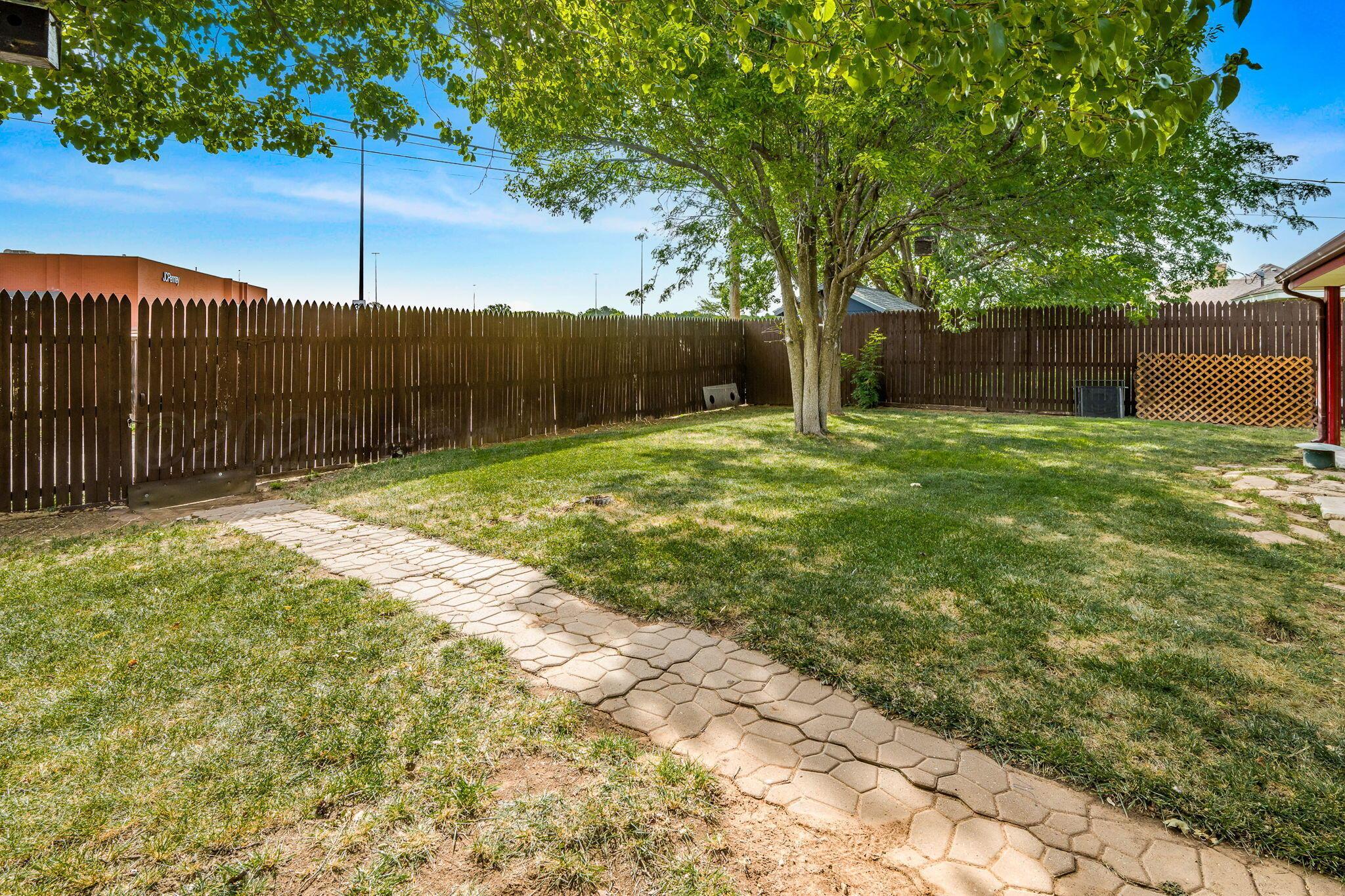 7808 Simpson Drive Property Photo 25