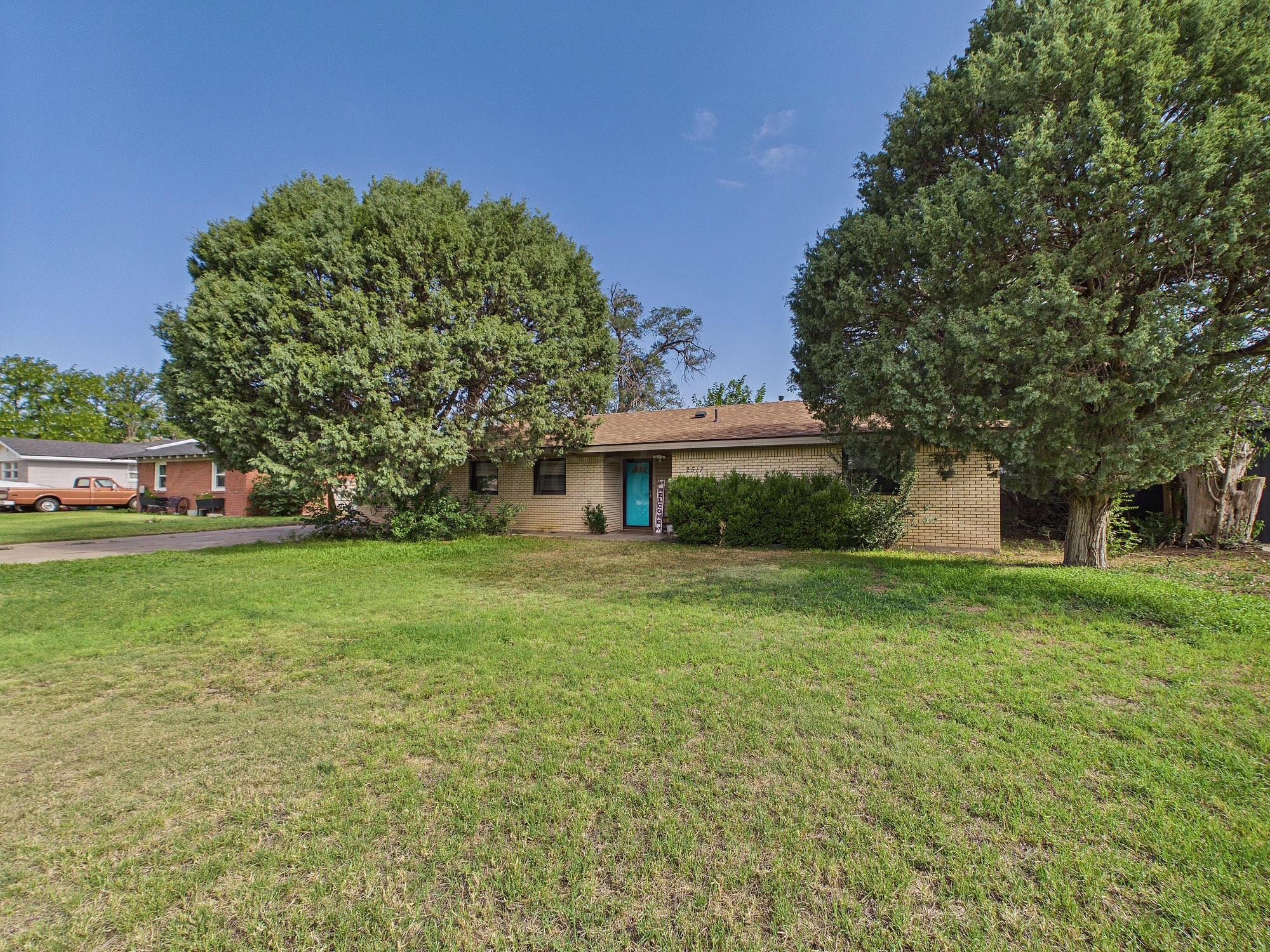 2517 9TH Avenue Property Photo 1