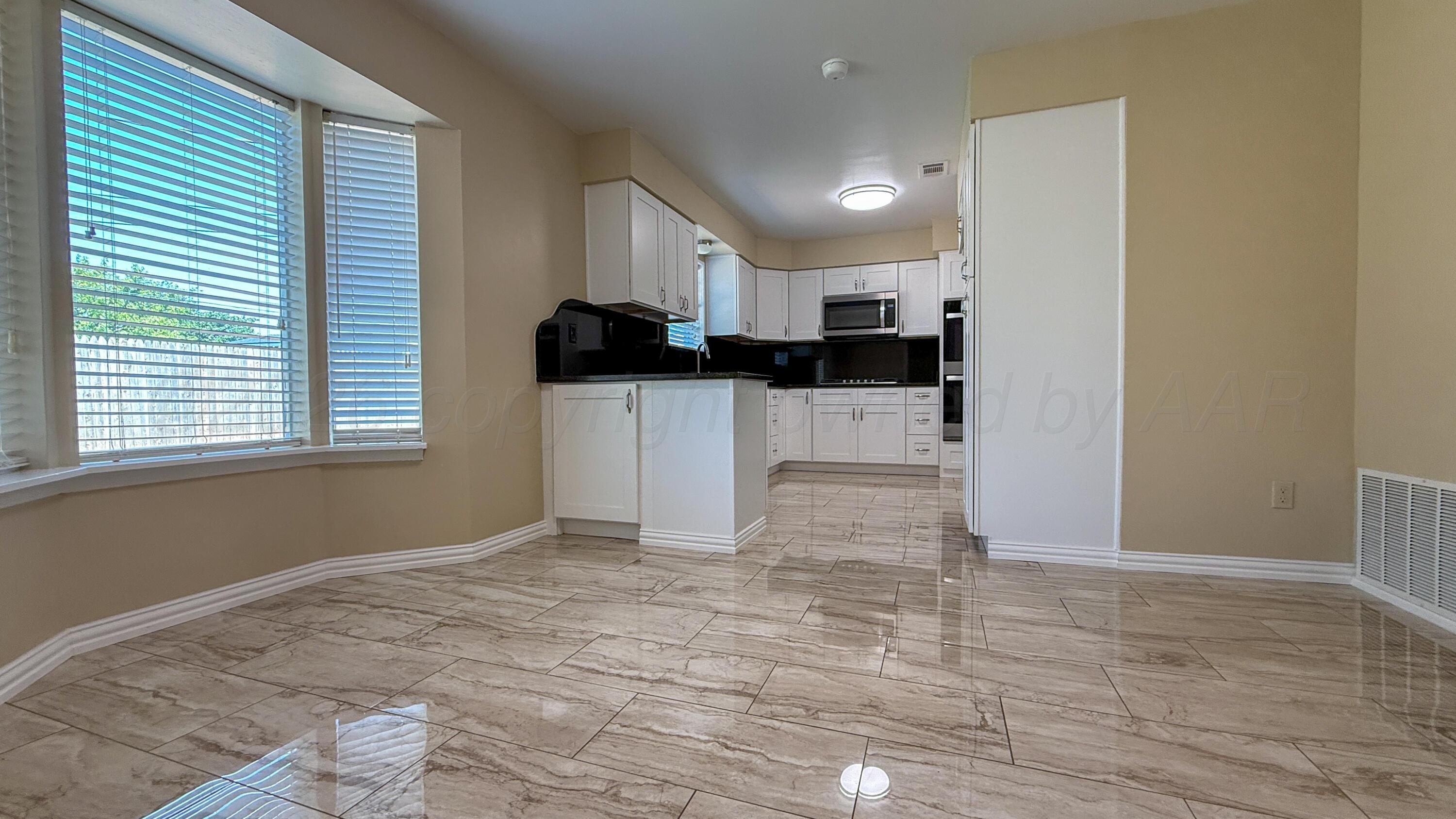 1502 Canyon Drive Property Photo 10