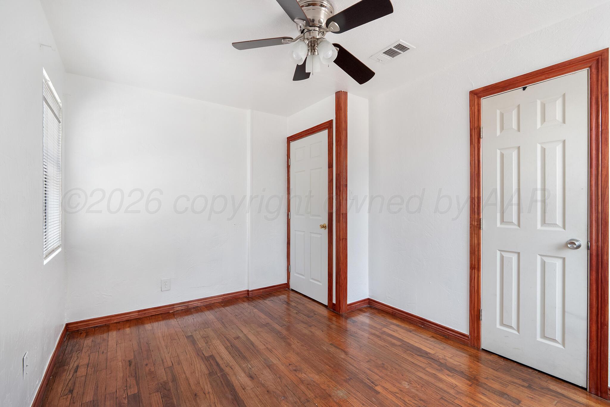 1327 Columbine Street Property Photo 17