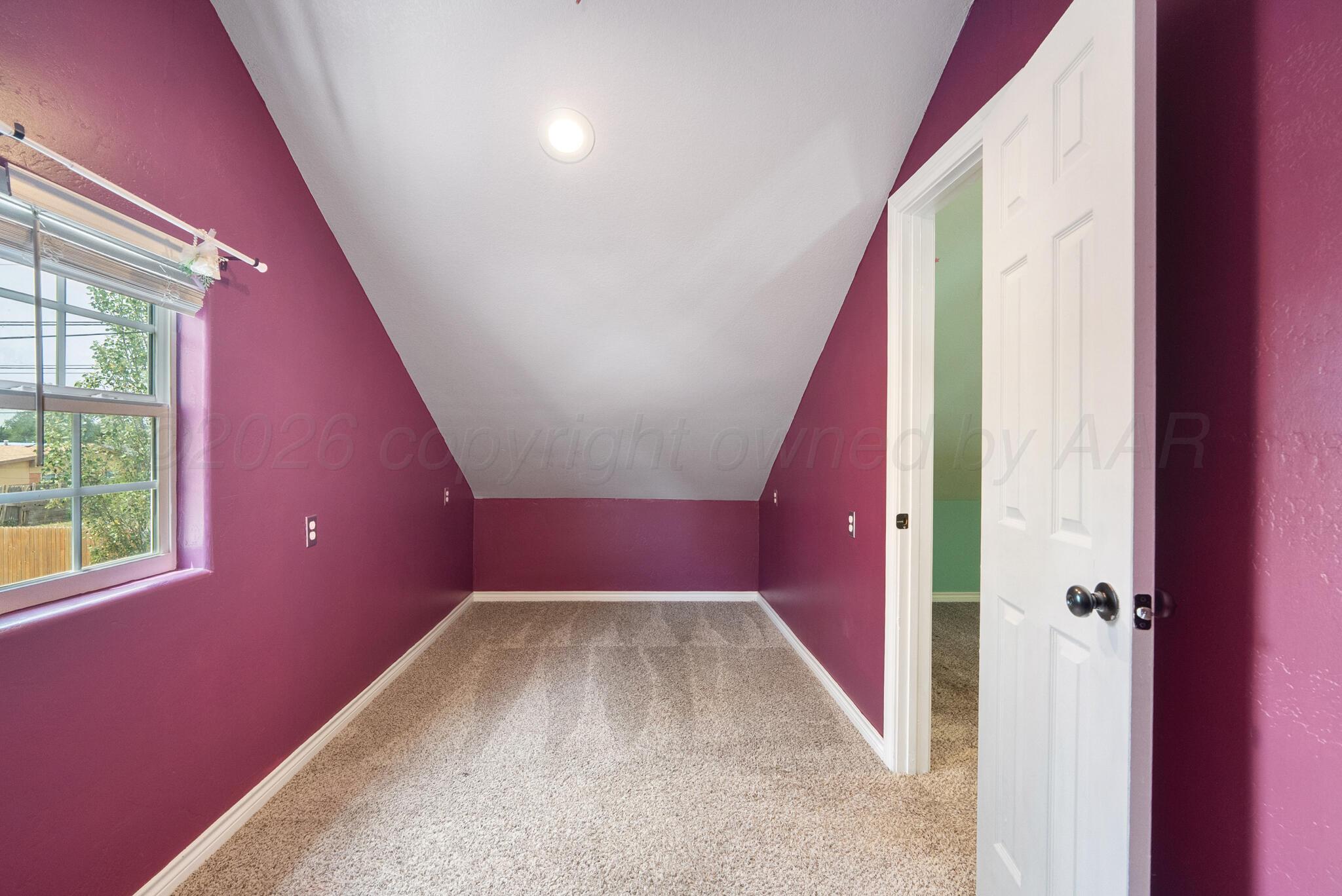 1327 Columbine Street Property Photo 34