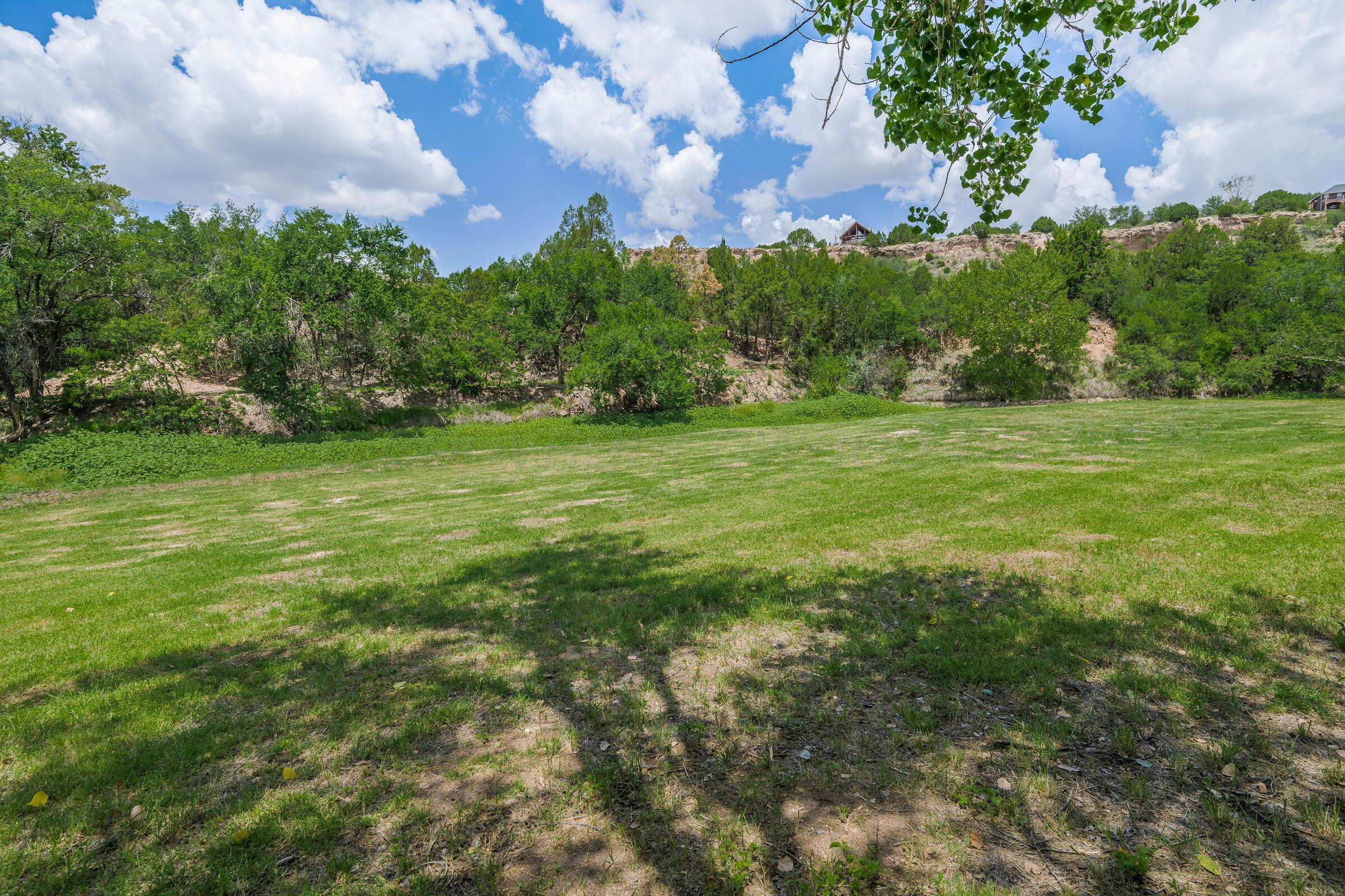 212 S Timbercreek Dr Drive Property Photo 11