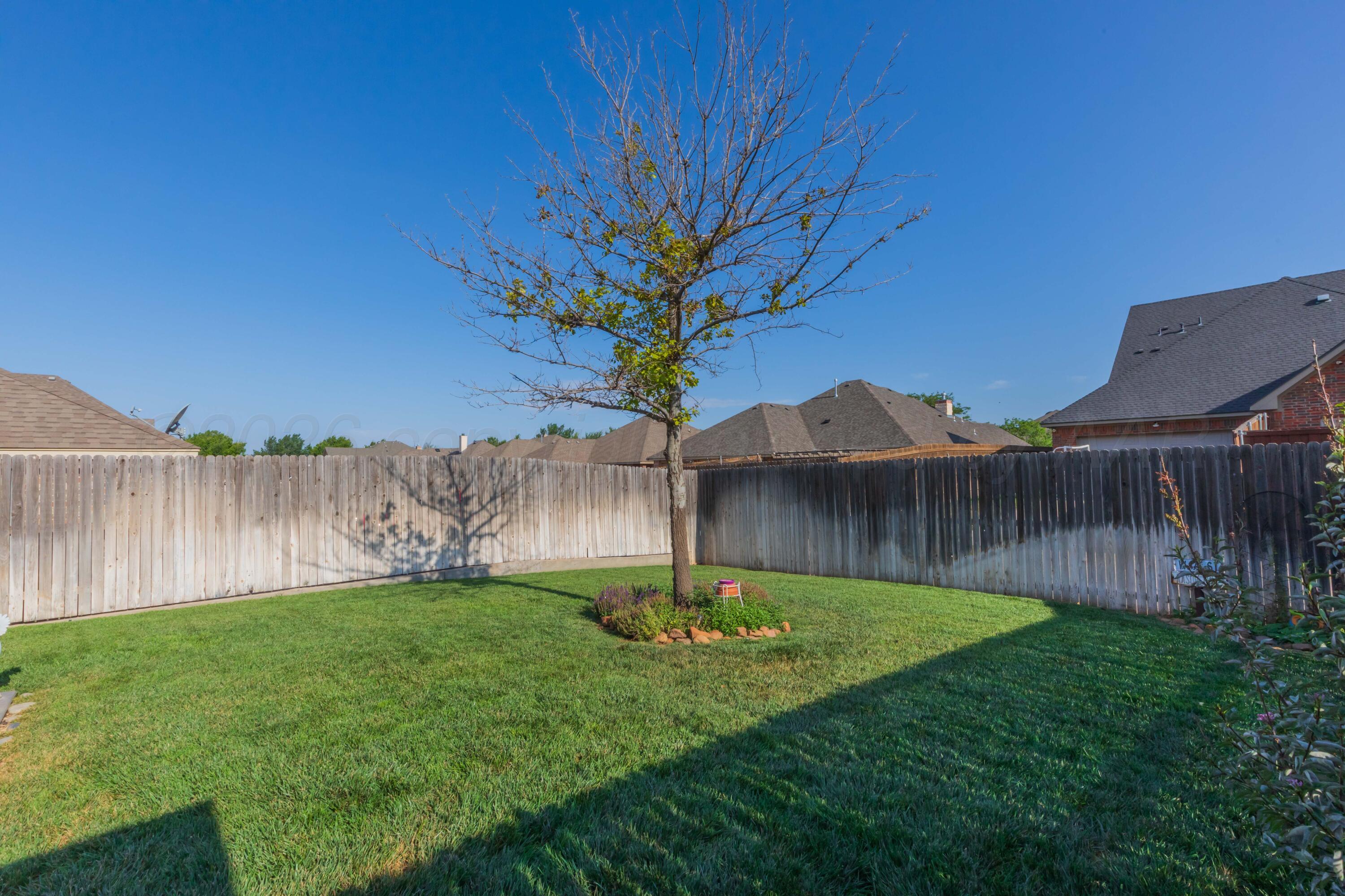 7404 Ledgestone Drive Property Photo 36