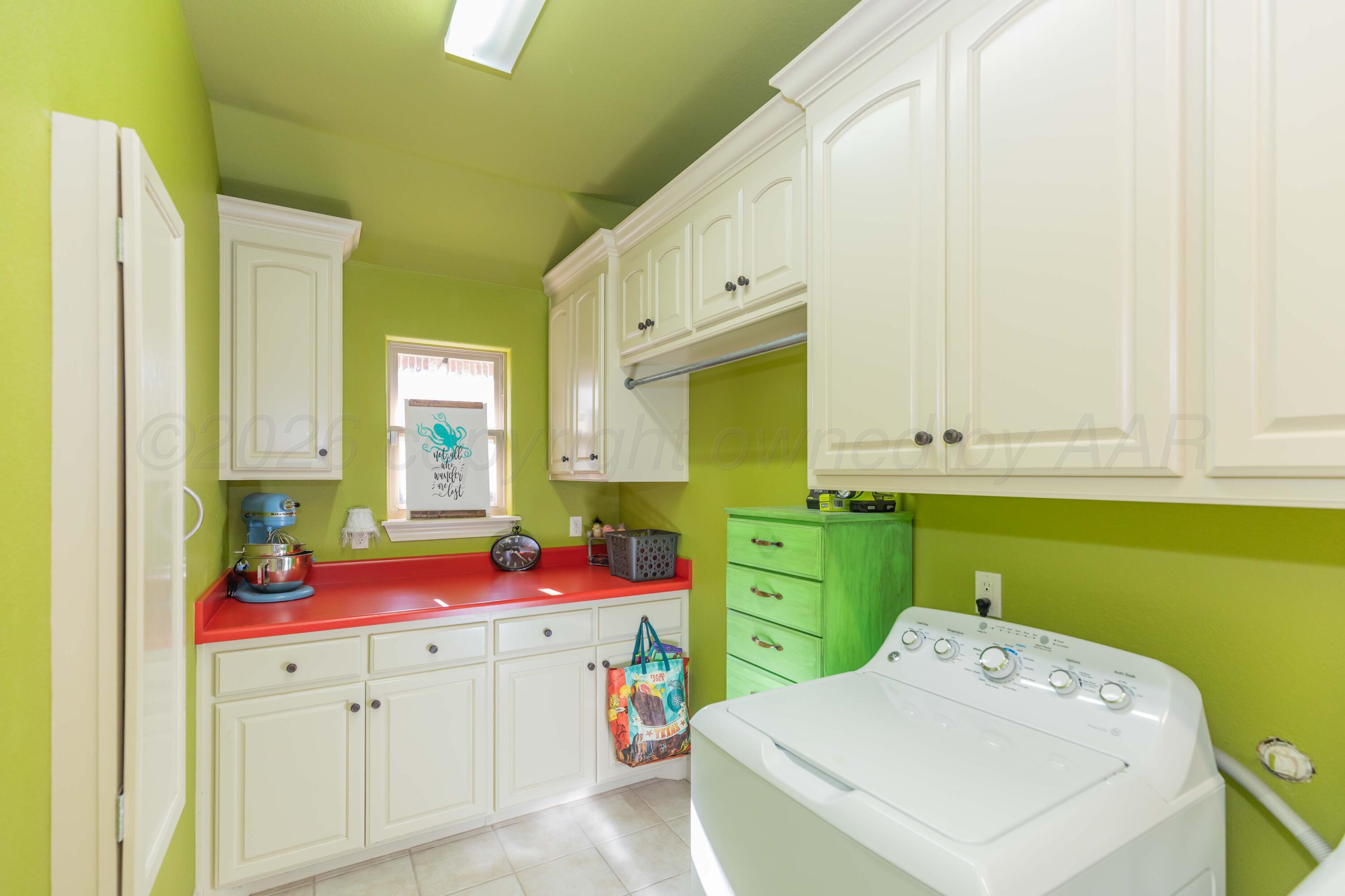 7404 Ledgestone Drive Property Photo 41