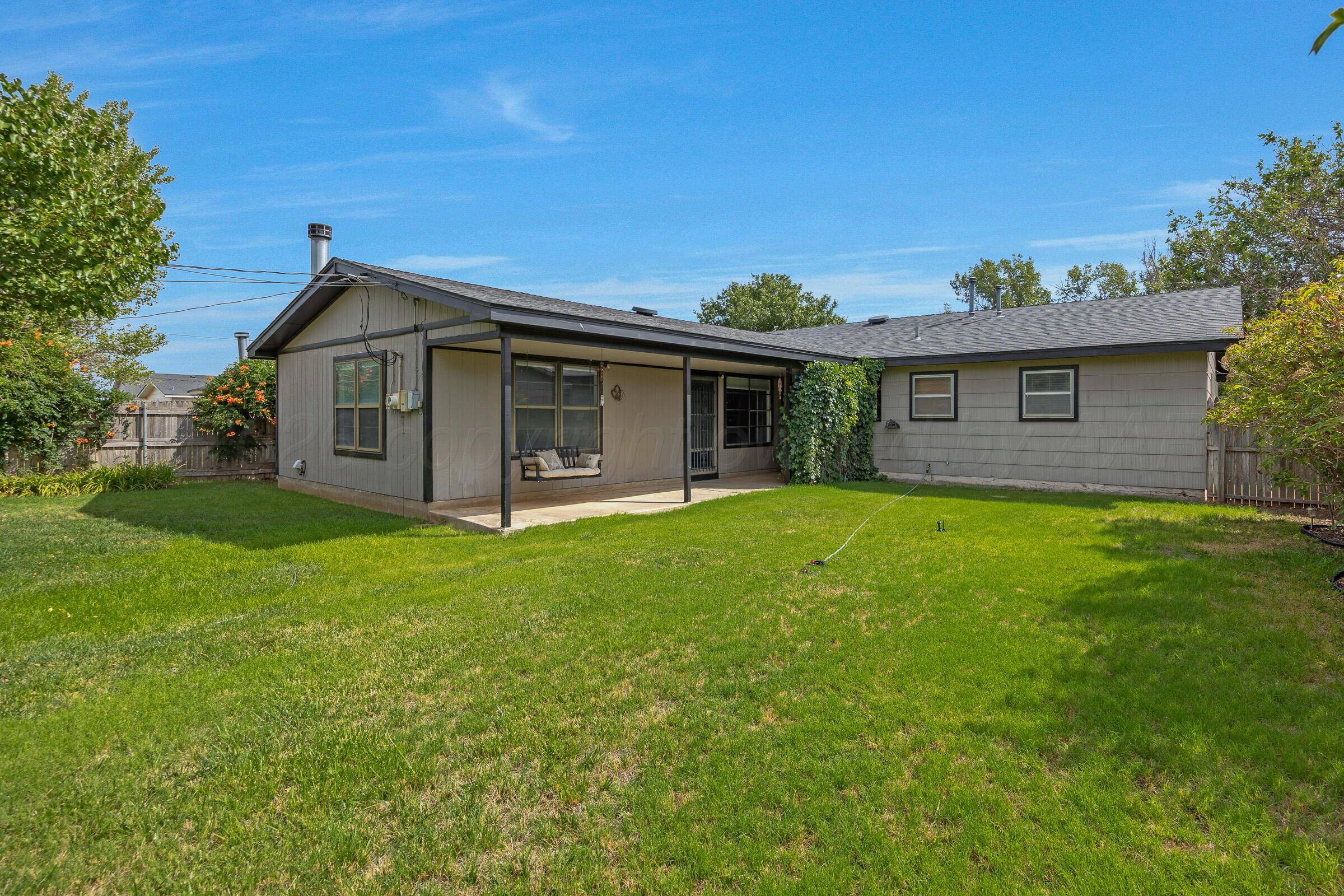 1611 Maple Avenue Property Photo 4