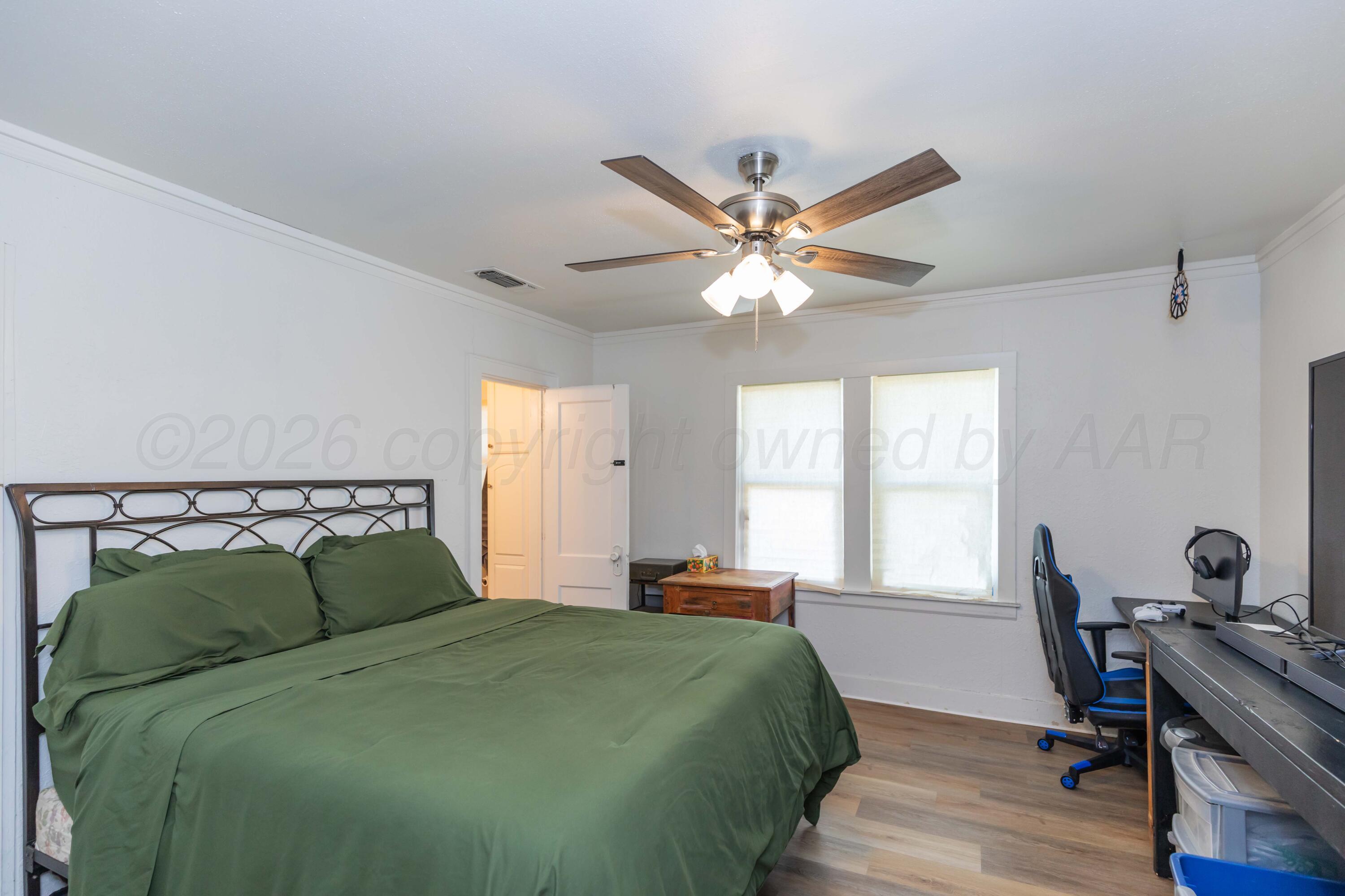 611 S Belleview Street Property Photo 19