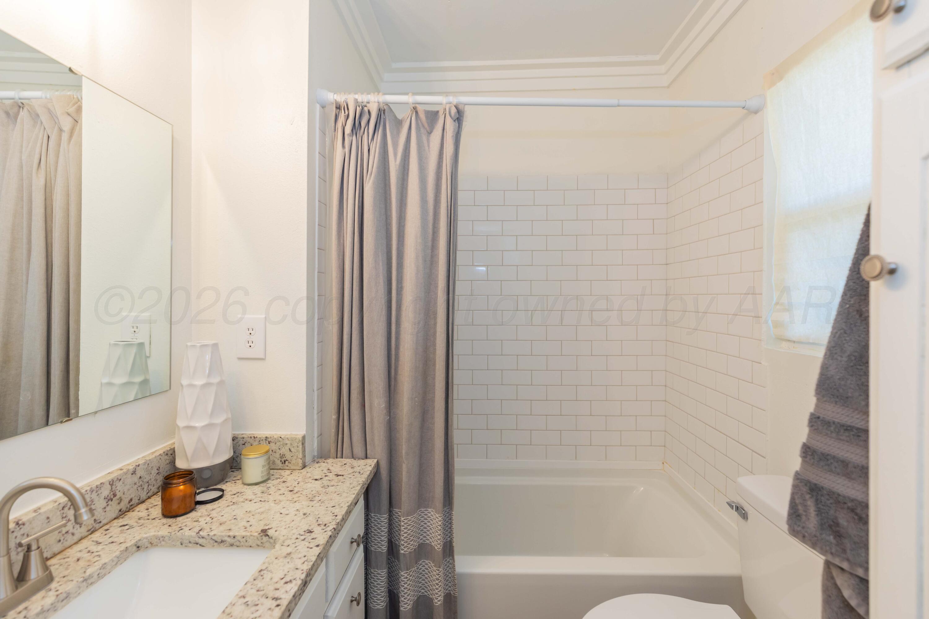611 S Belleview Street Property Photo 21
