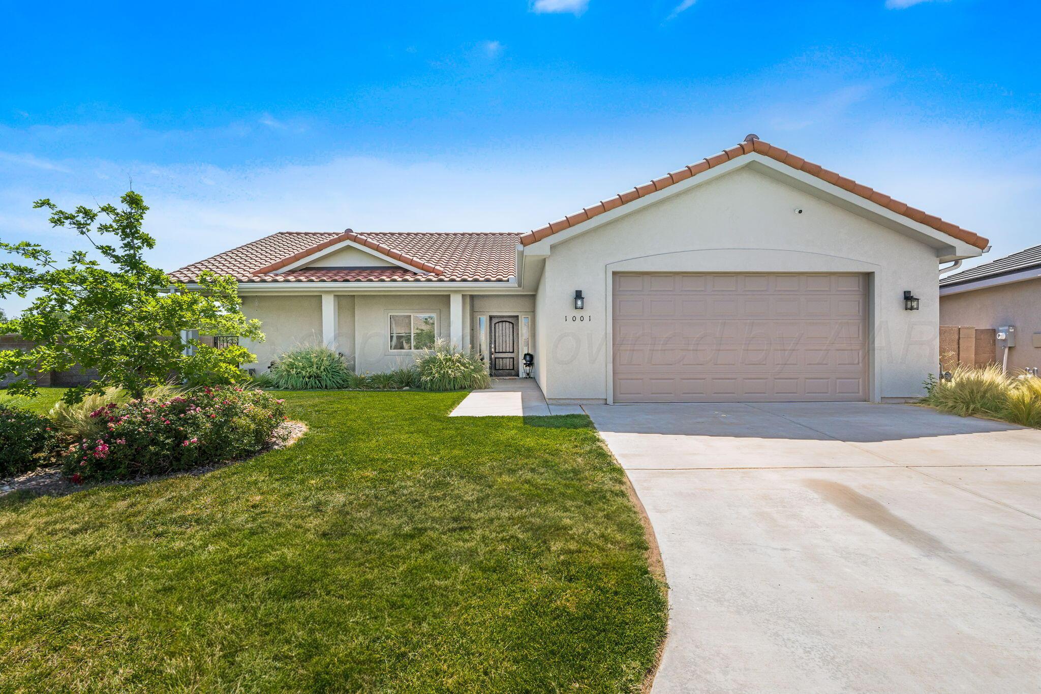 1001 Riesling Way Property Photo 1