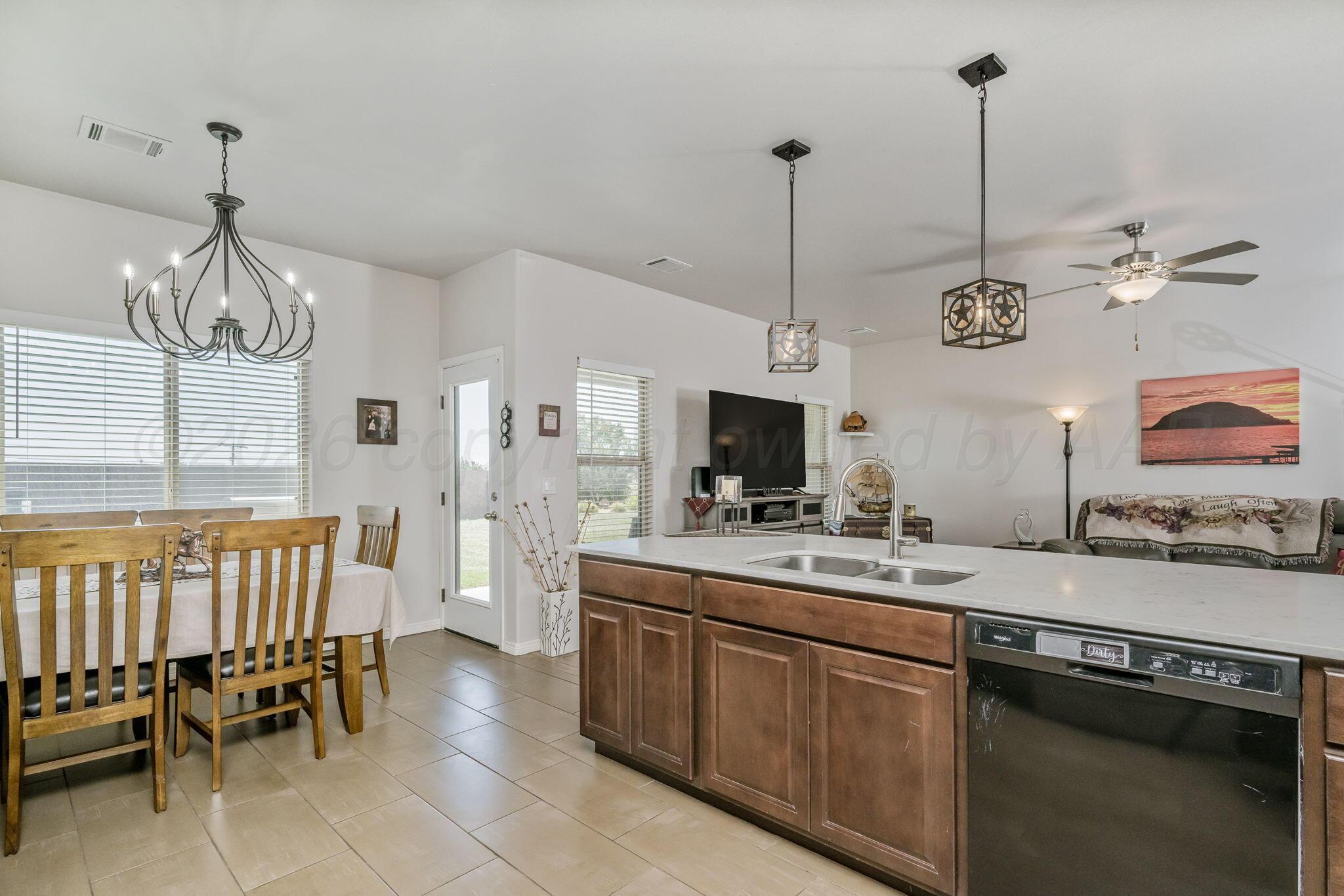 1001 Riesling Way Property Photo 12