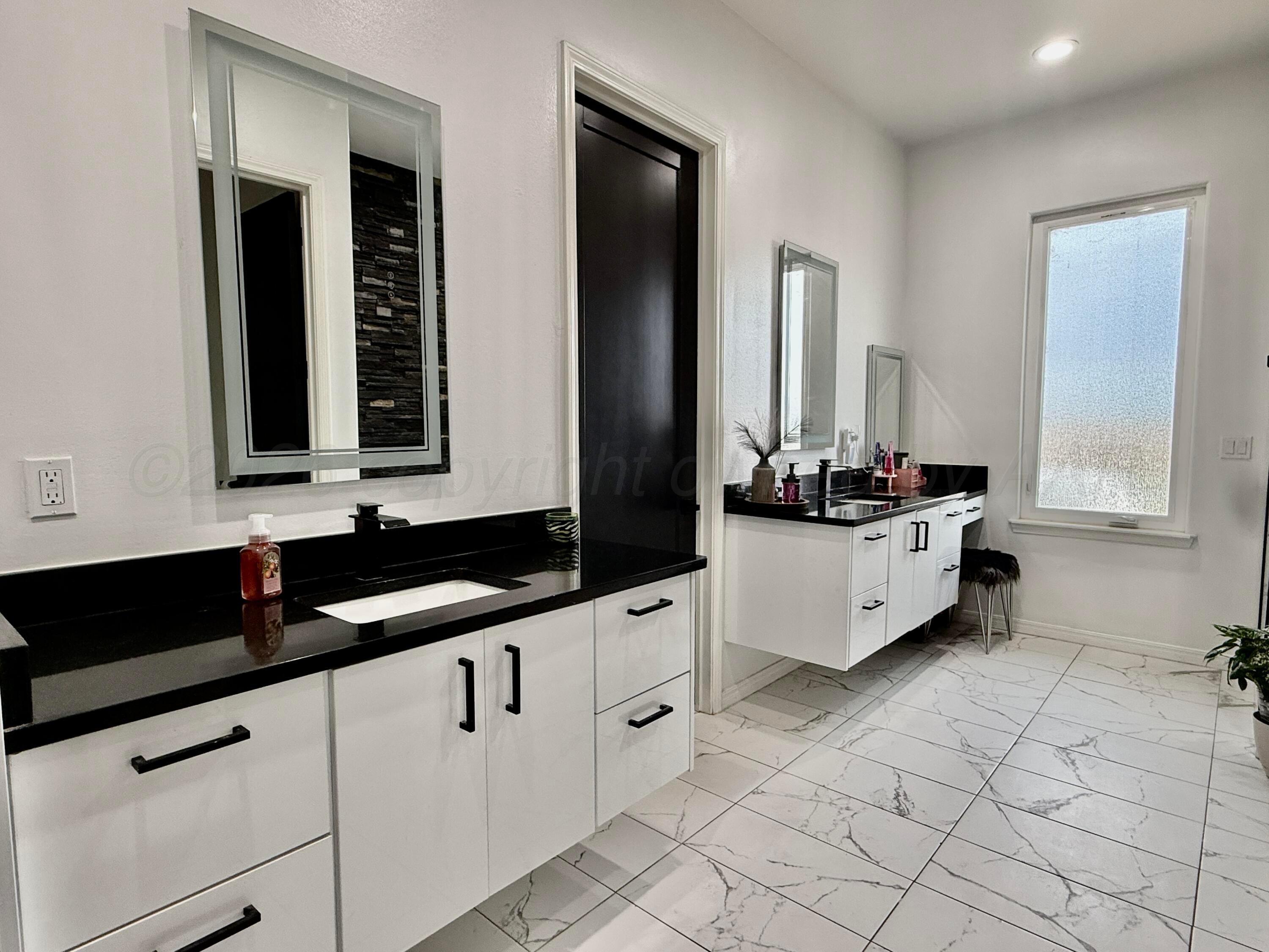 10820 Travis Lane Property Photo 11