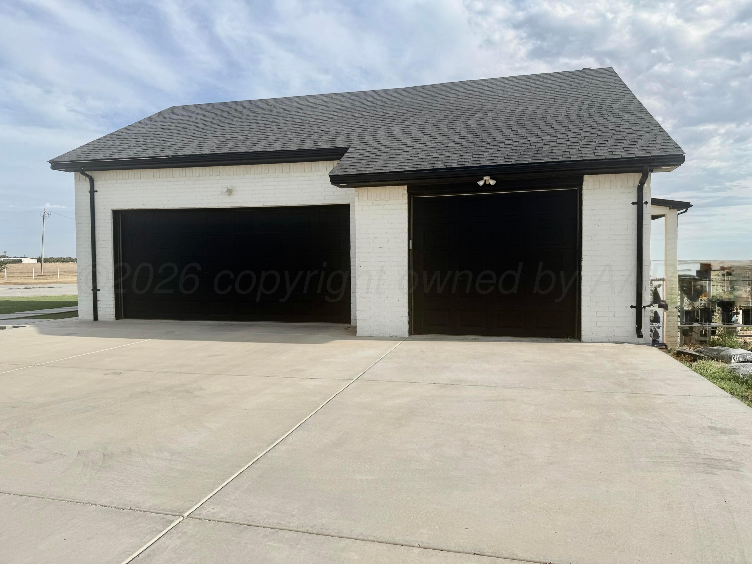 10820 Travis Lane Property Photo 28