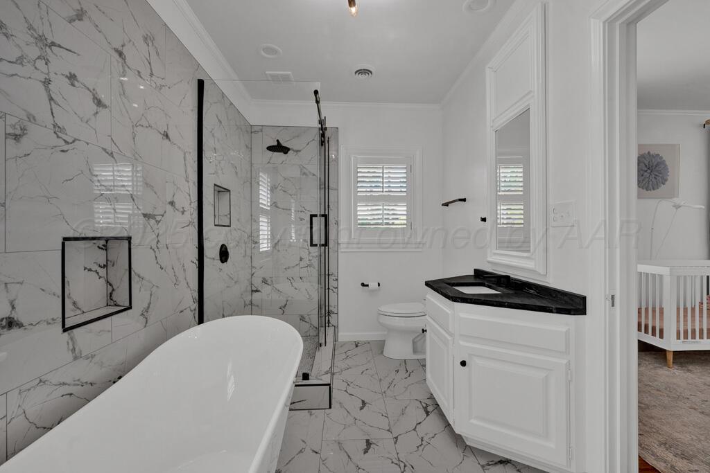 2411 S Lipscomb Street Property Photo 17