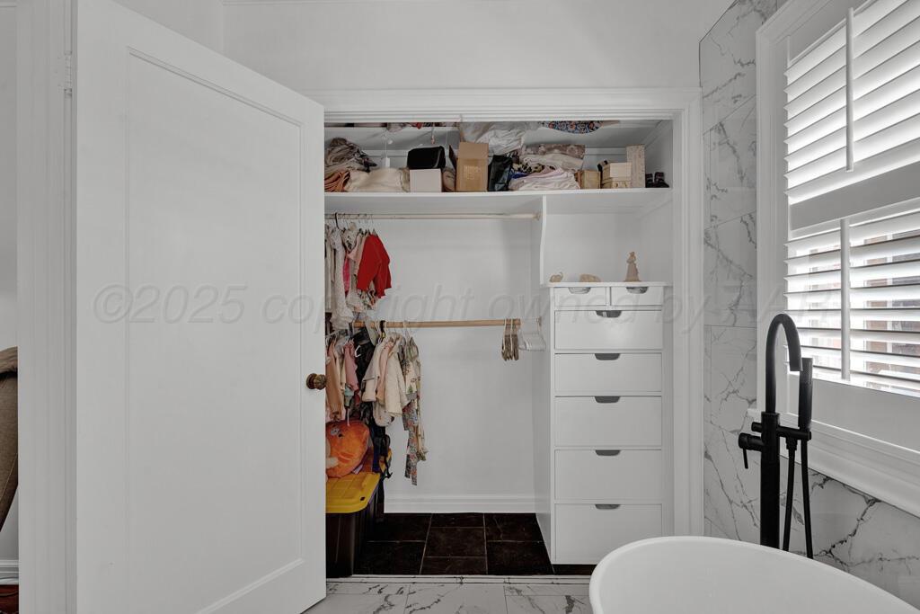 2411 S Lipscomb Street Property Photo 18