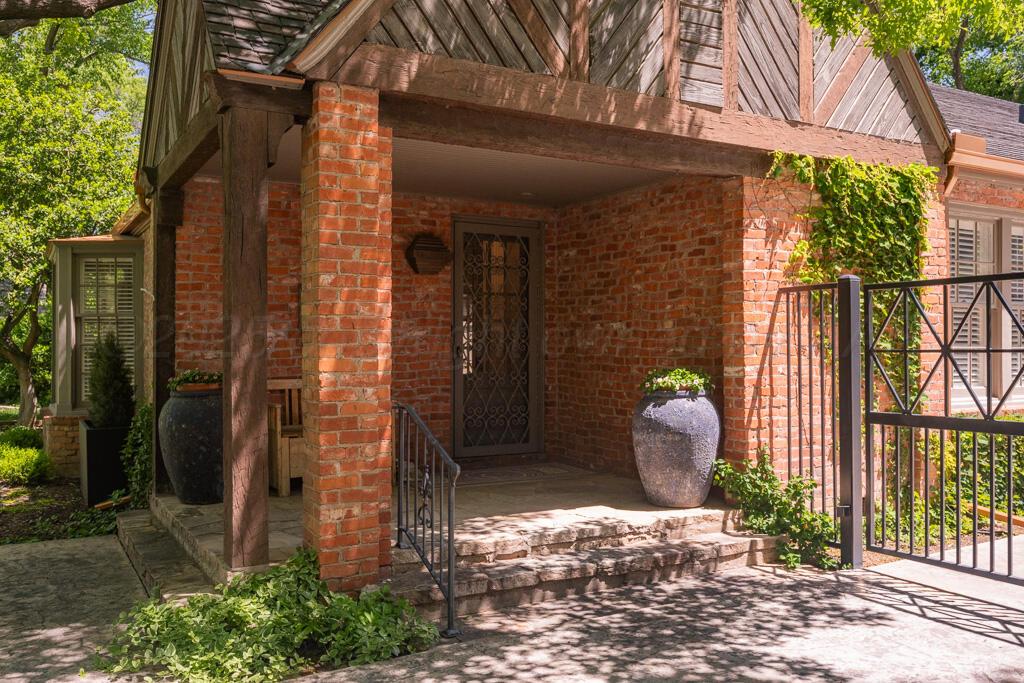 2411 S Lipscomb Street Property Photo 48