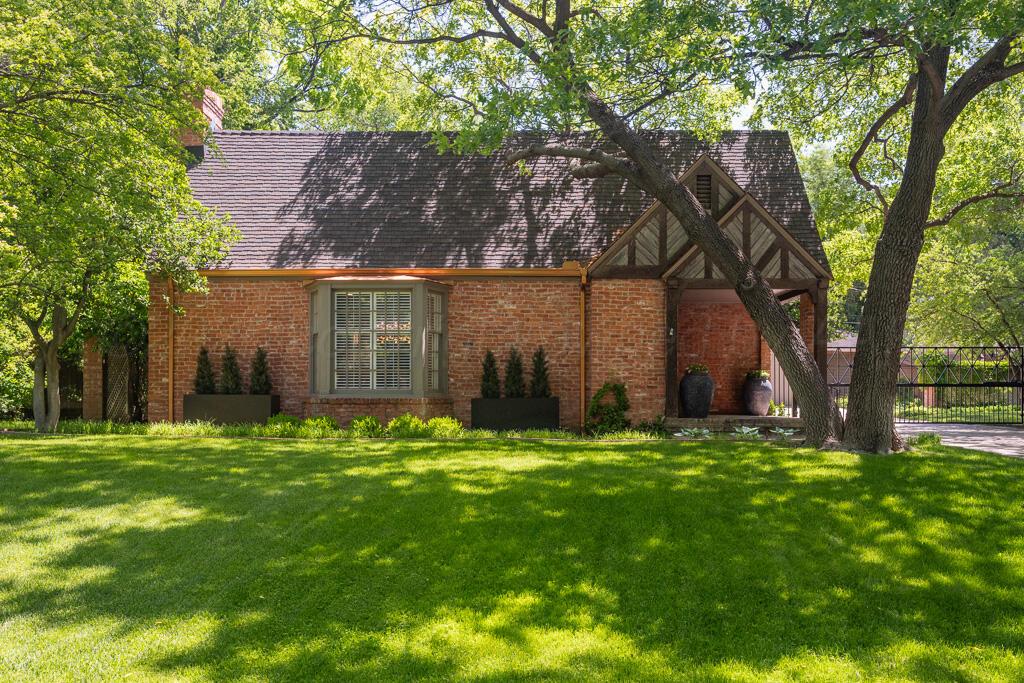 2411 S Lipscomb Street Property Photo 52