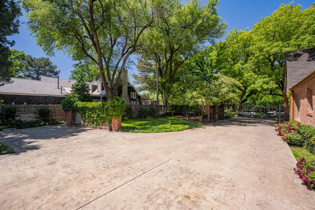 2411 S Lipscomb Street Property Photo 55