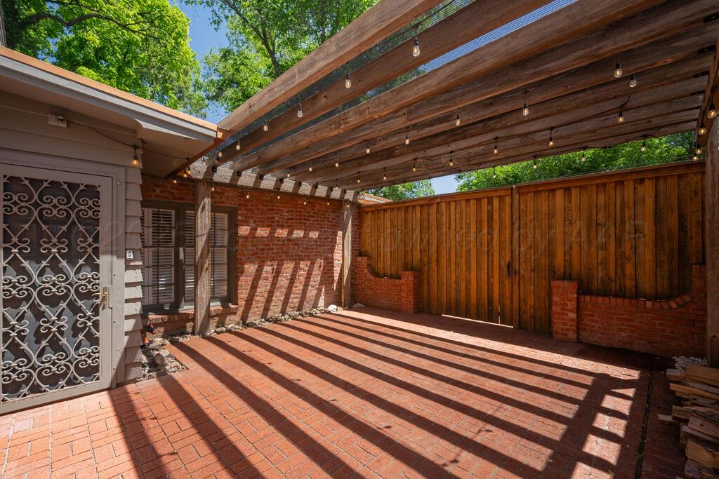 2411 S Lipscomb Street Property Photo 56