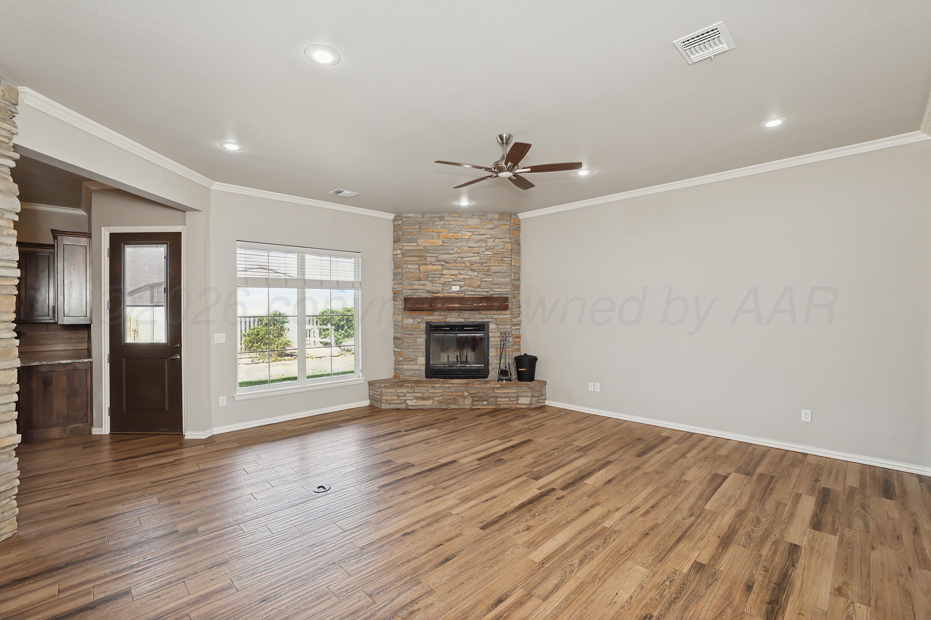 18700 Stone Creek Road Property Photo 6