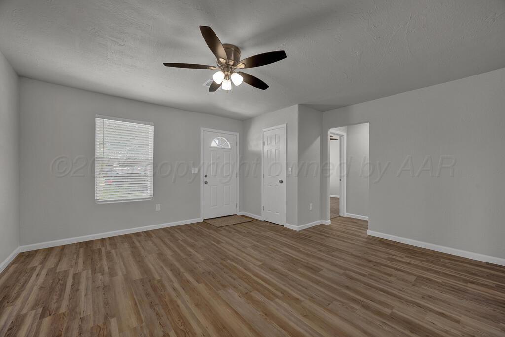 416 Maple Street Property Photo 6