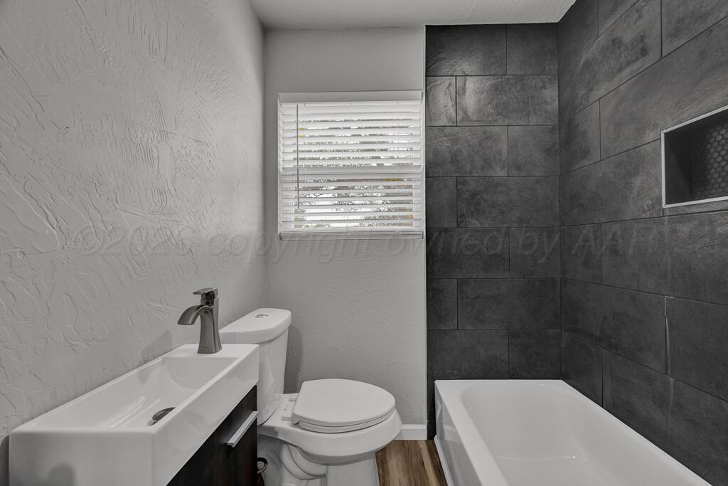 416 Maple Street Property Photo 14