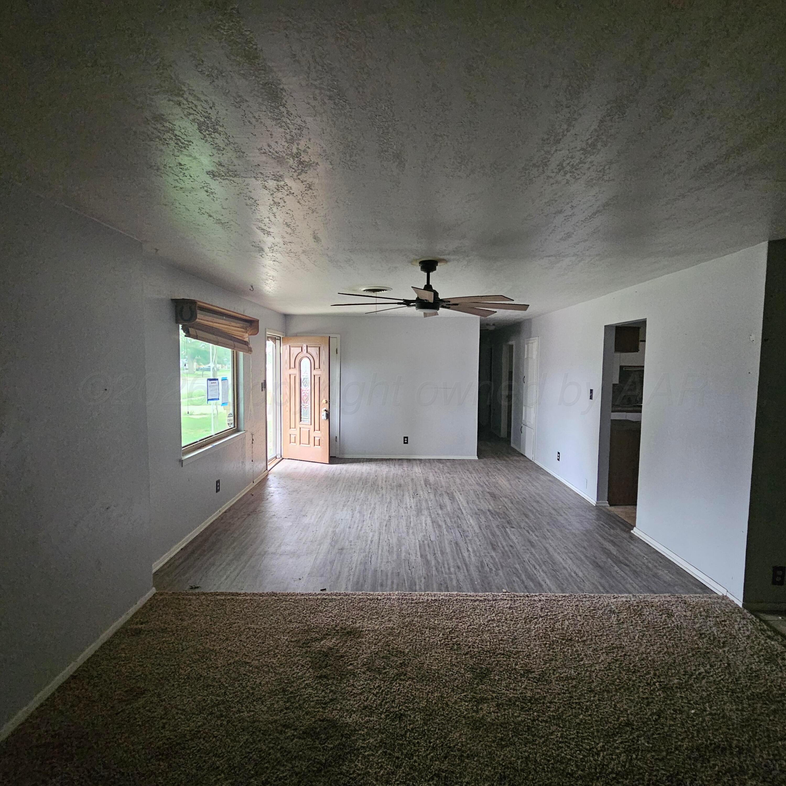712 Cotter Drive Property Photo 4