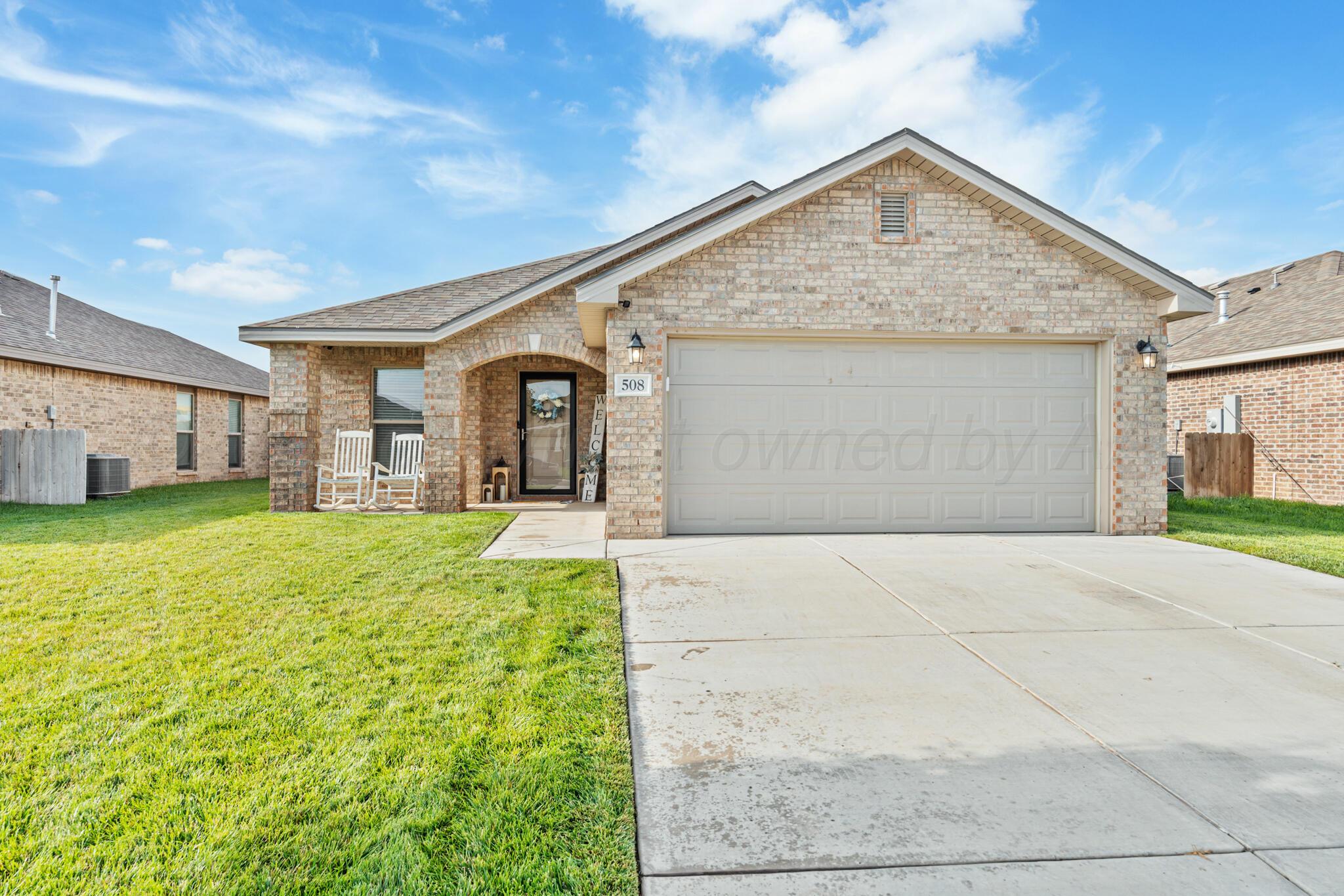 508 Mikeska Street Property Photo 1