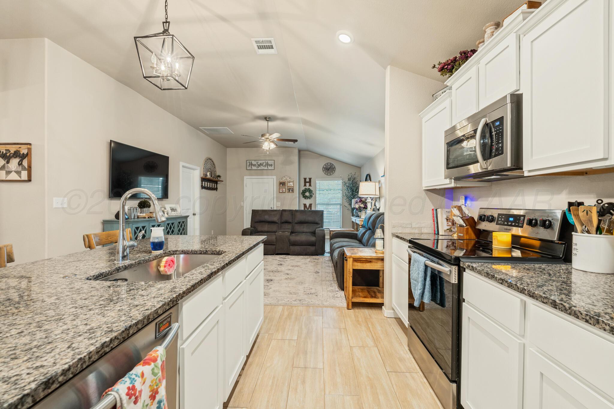 508 Mikeska Street Property Photo 10