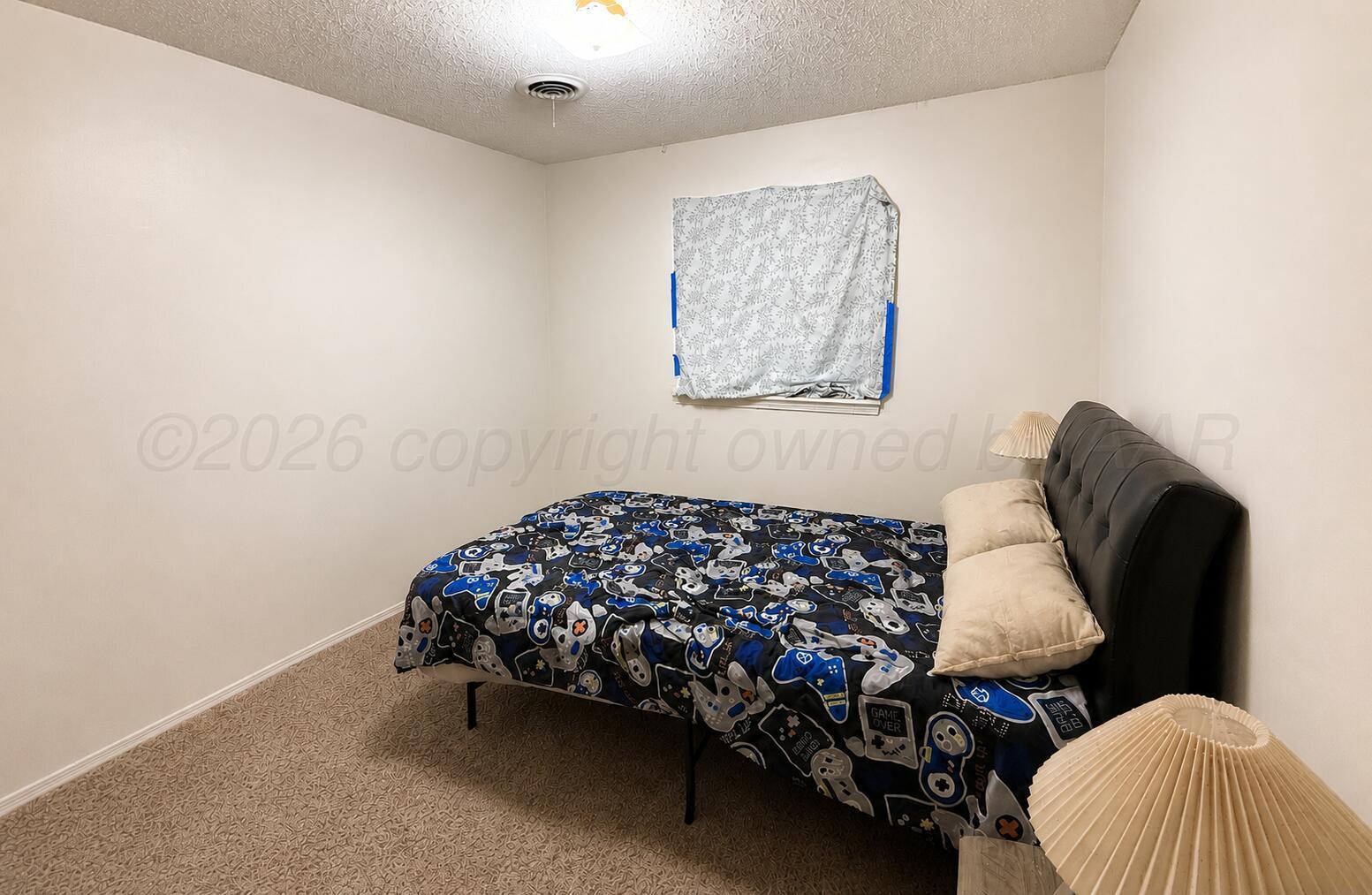 812 N Wells Street Property Photo 6