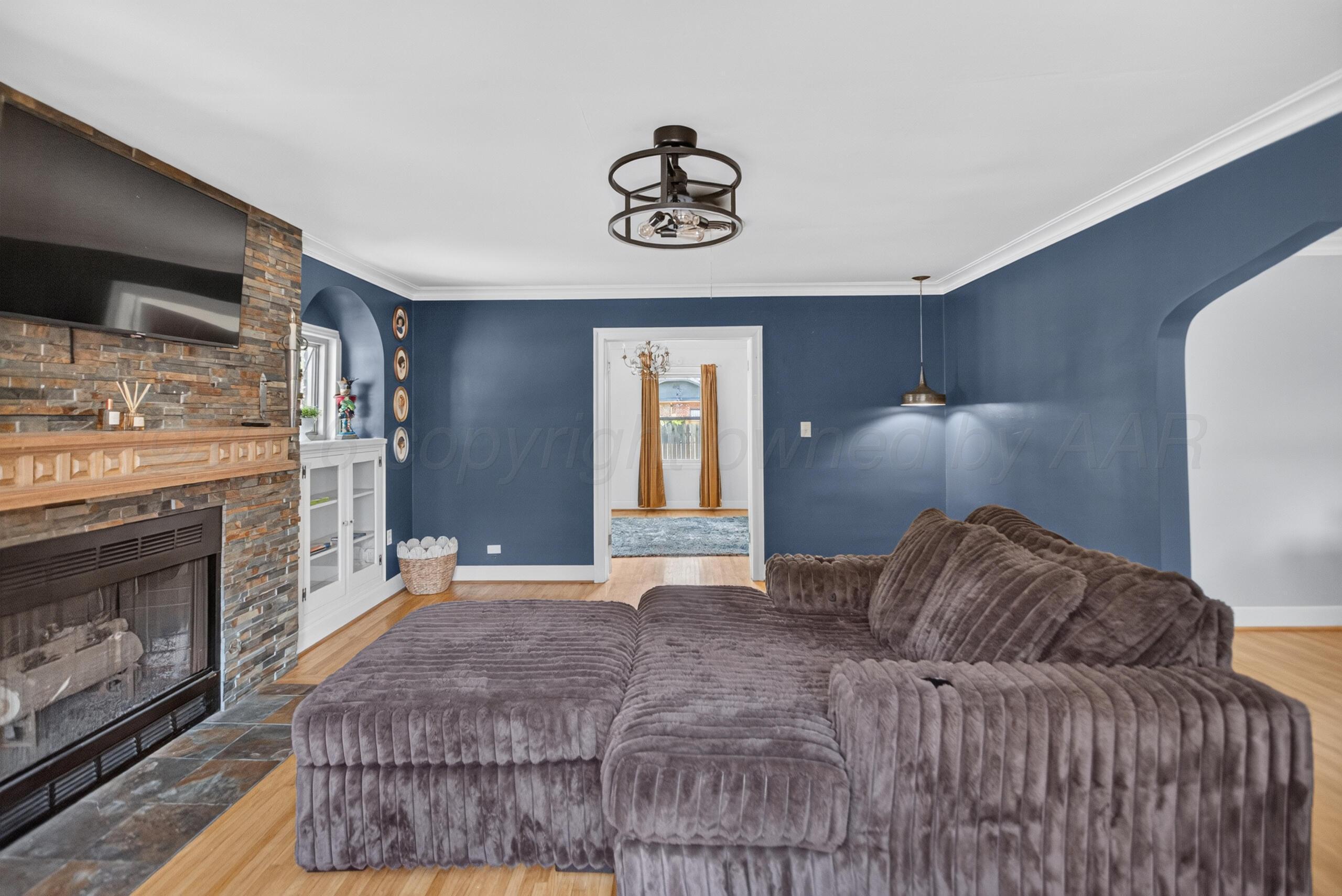 2404 S Harrison Street Property Photo 9