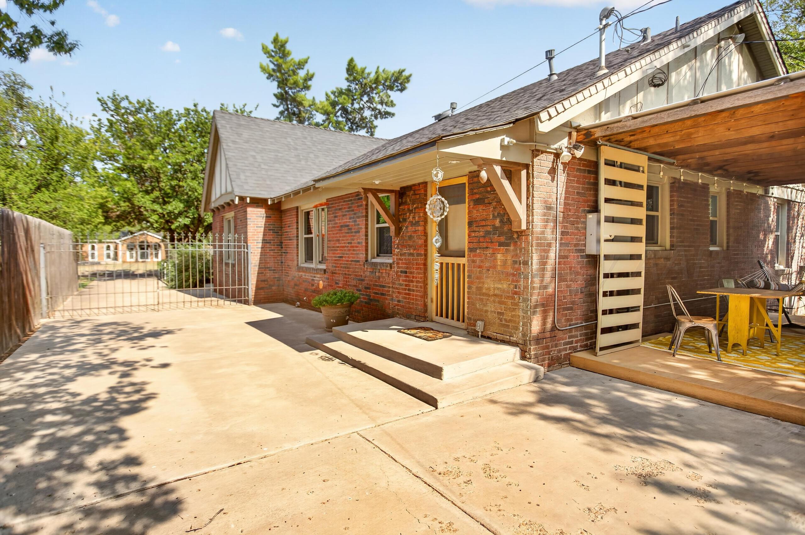 2404 S Harrison Street Property Photo 47