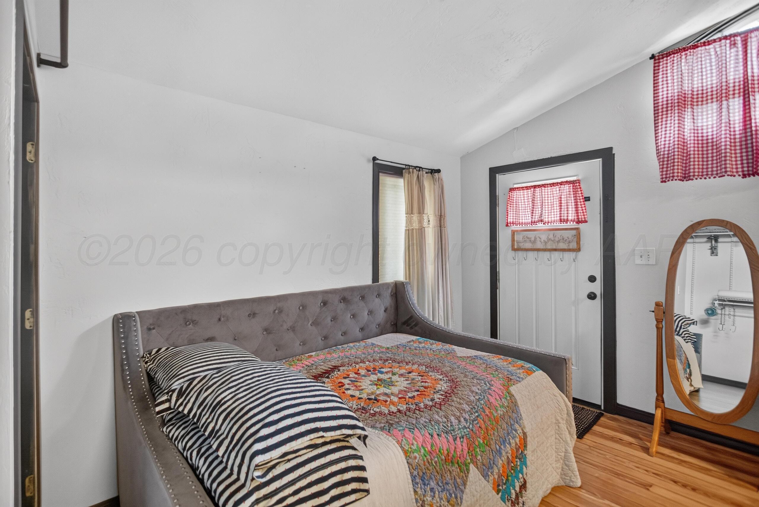 2404 S Harrison Street Property Photo 56