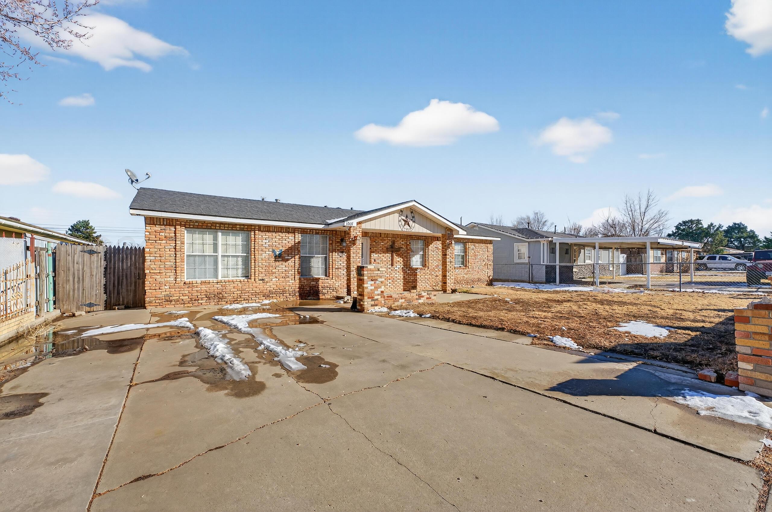 1007 Tudor Drive Property Photo 2
