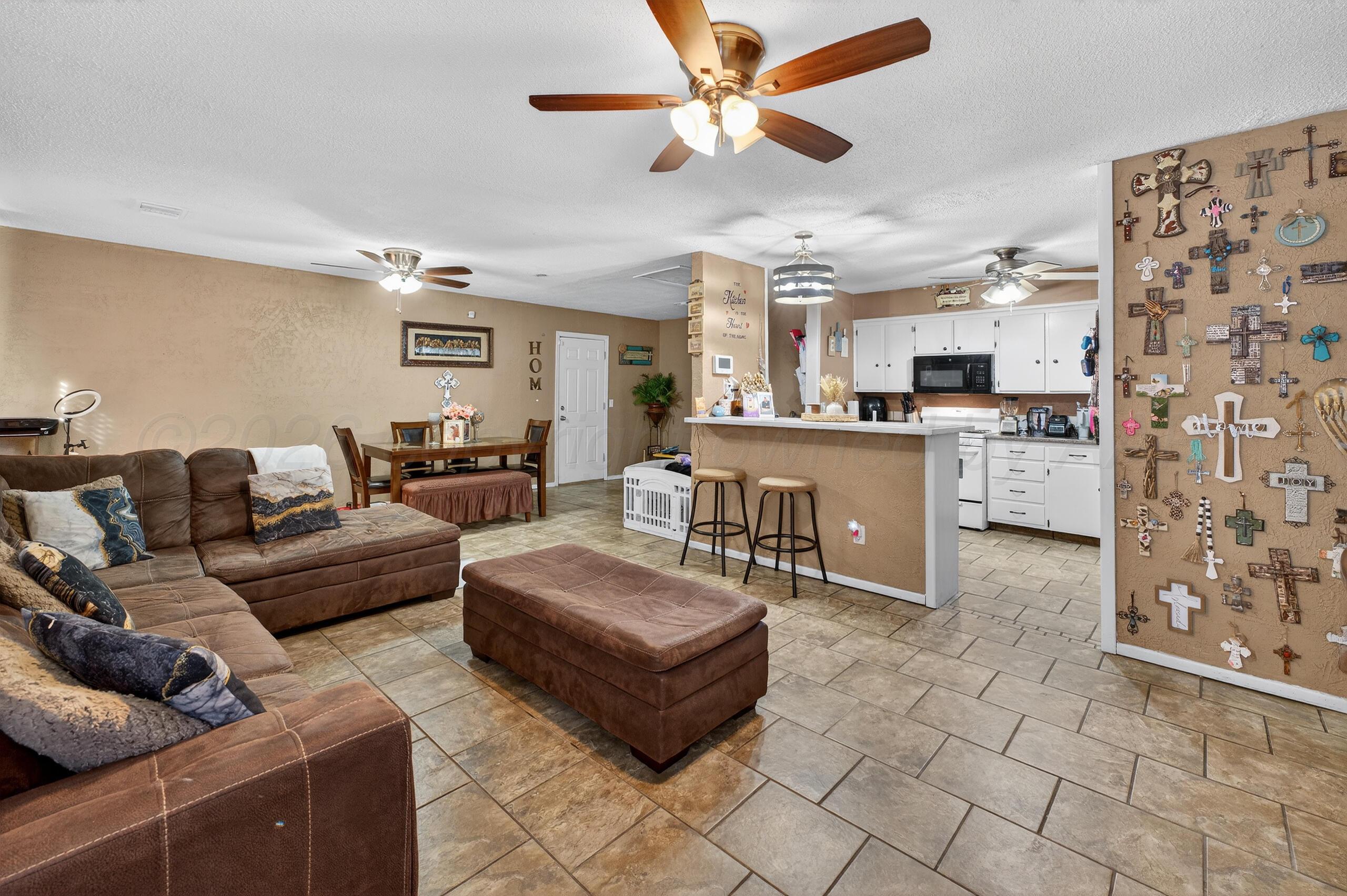 1007 Tudor Drive Property Photo 3