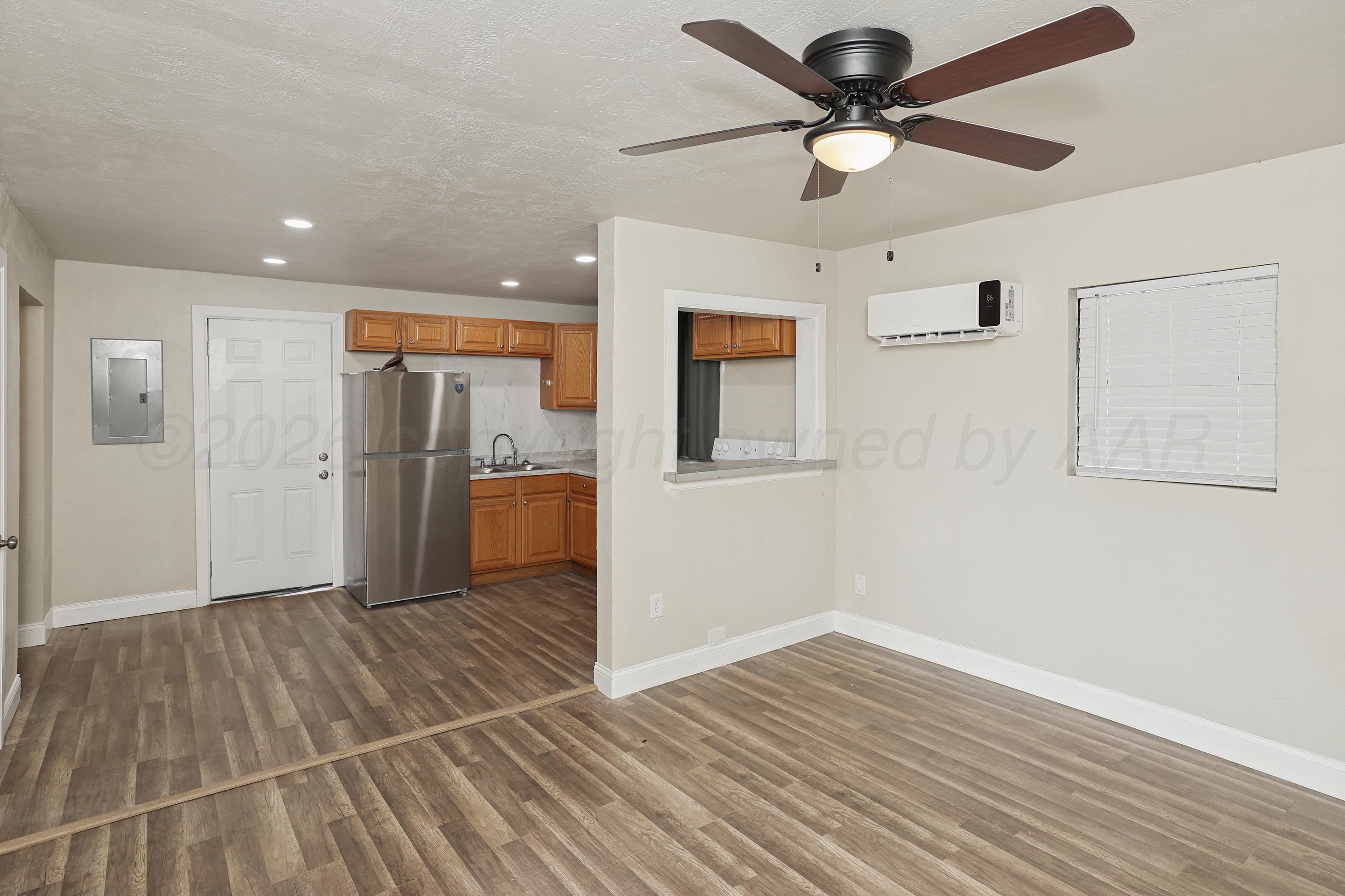 512 Ne 3rd Avenue Property Photo 3