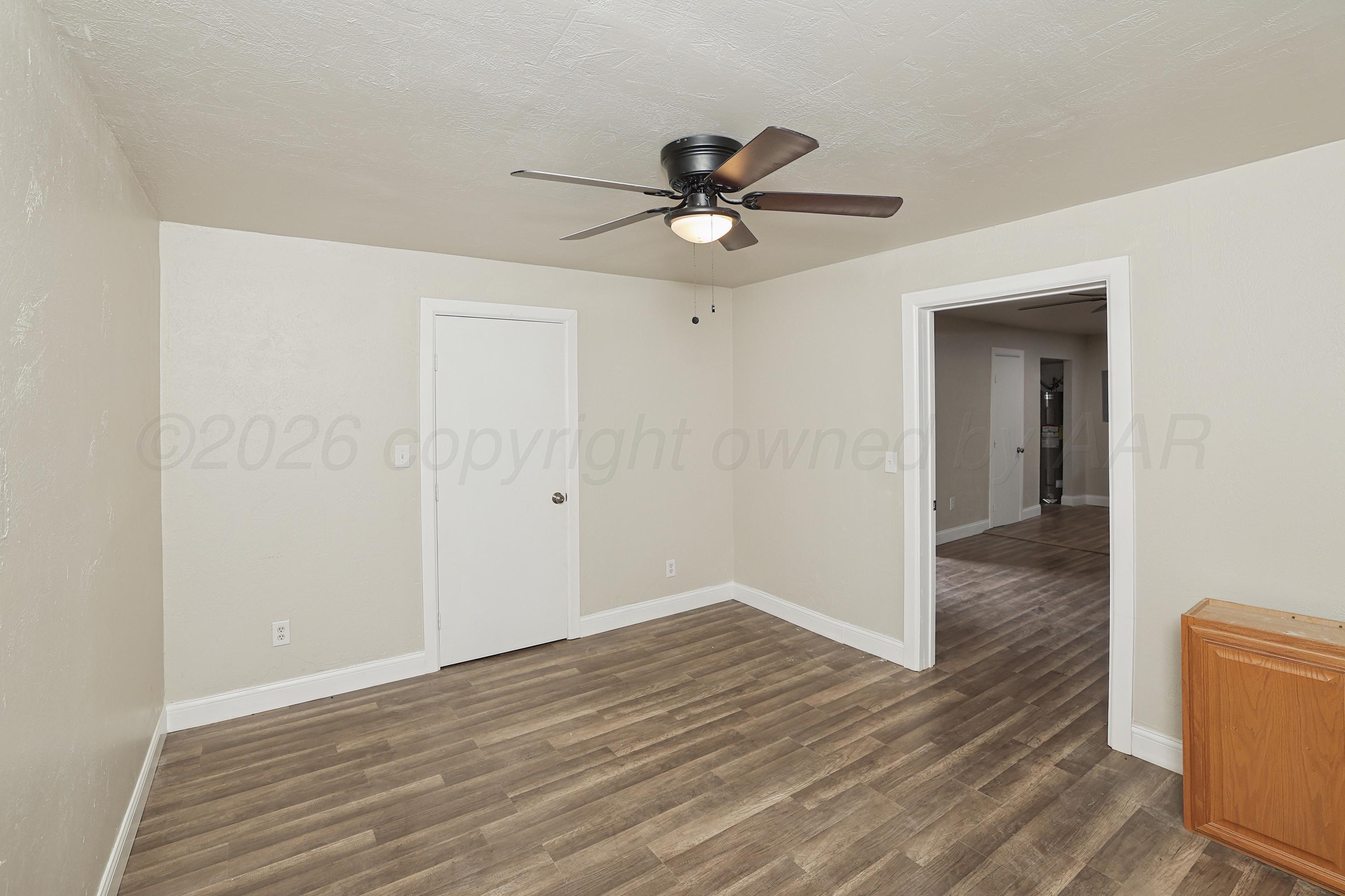 512 Ne 3rd Avenue Property Photo 7