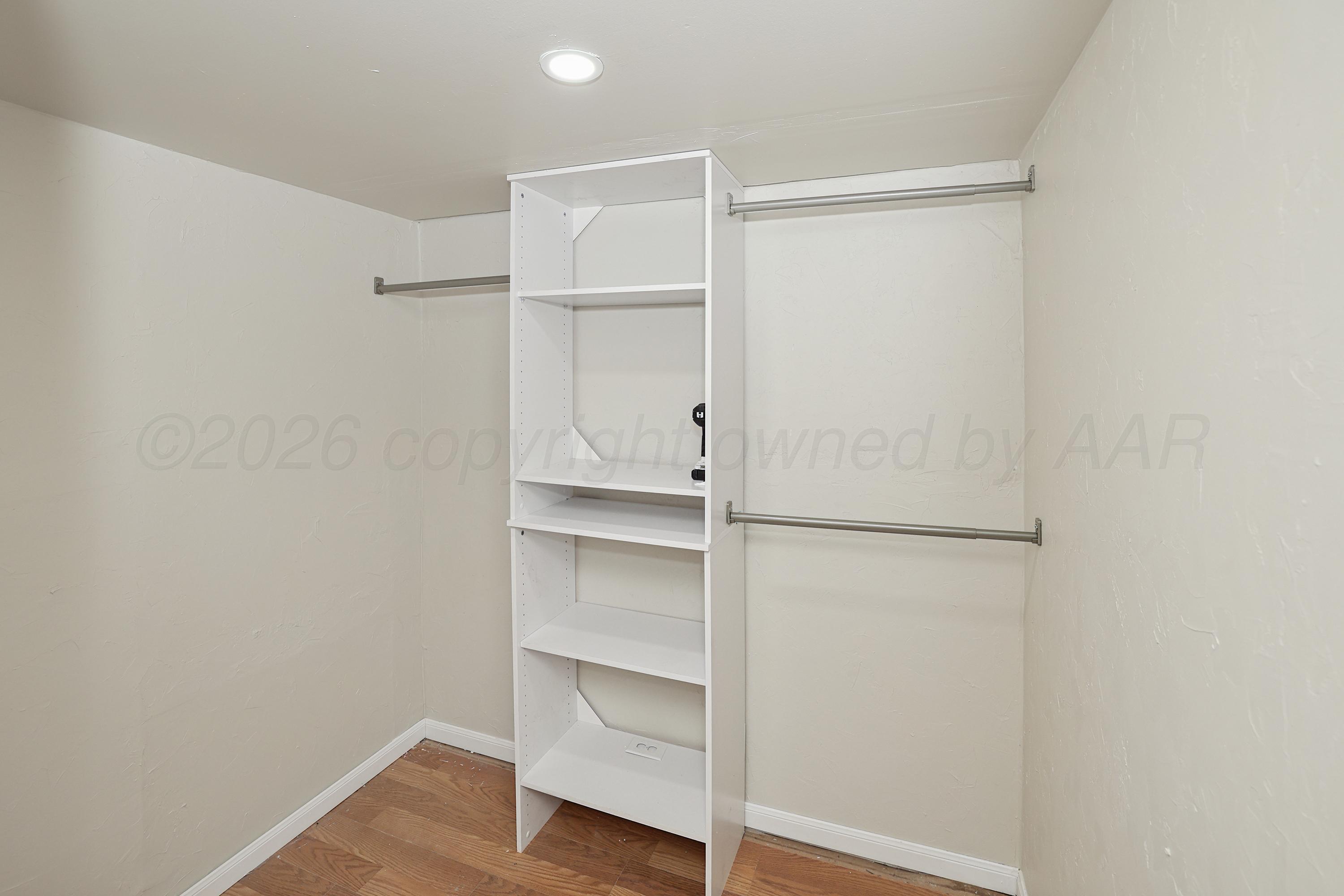 512 Ne 3rd Avenue Property Photo 9