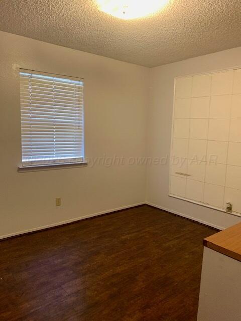 105 Avalon Street Property Photo 38