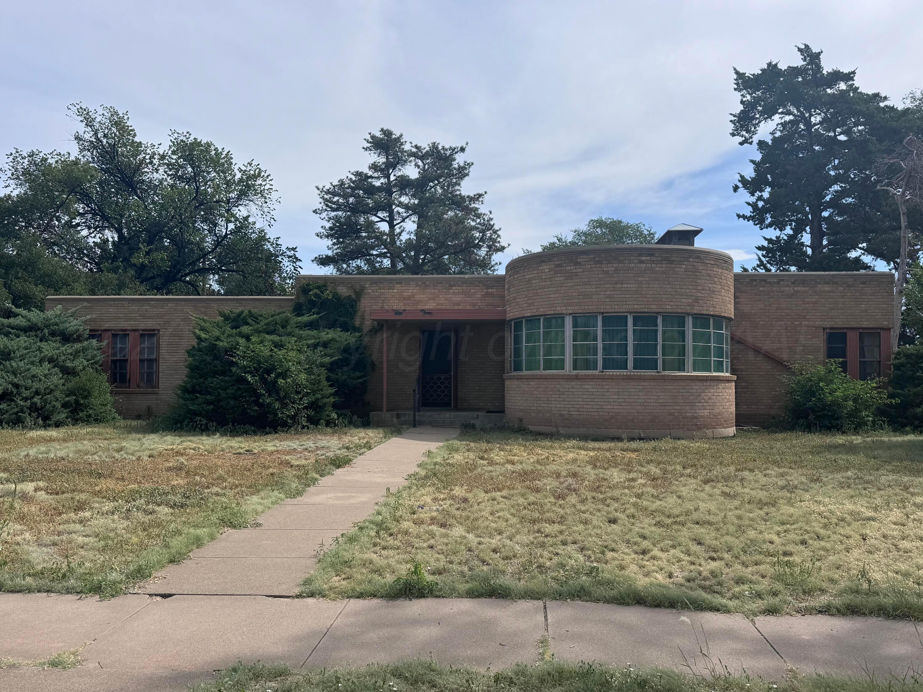 1704 S JULIAN Boulevard Property Photo 1