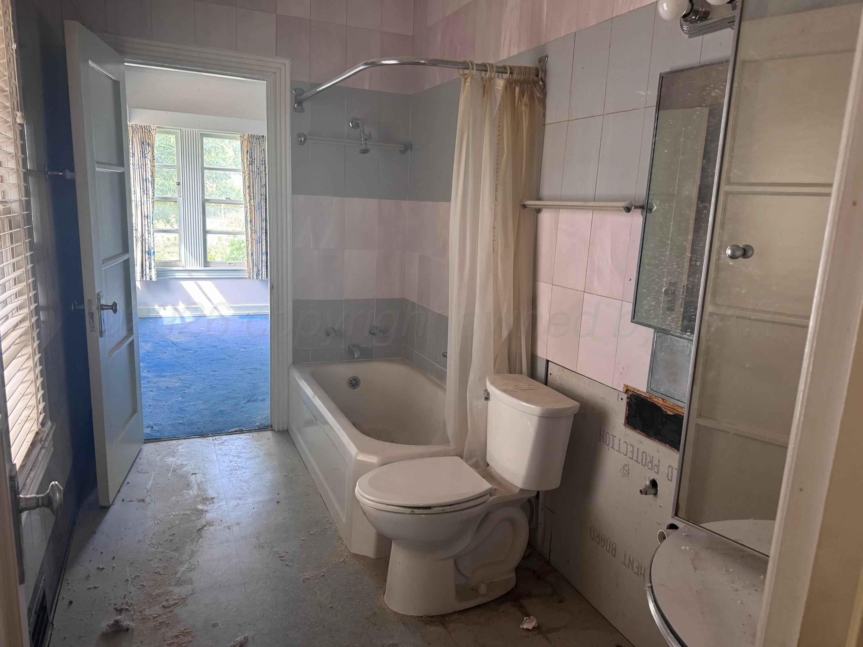 1704 S Julian Boulevard Property Photo 10