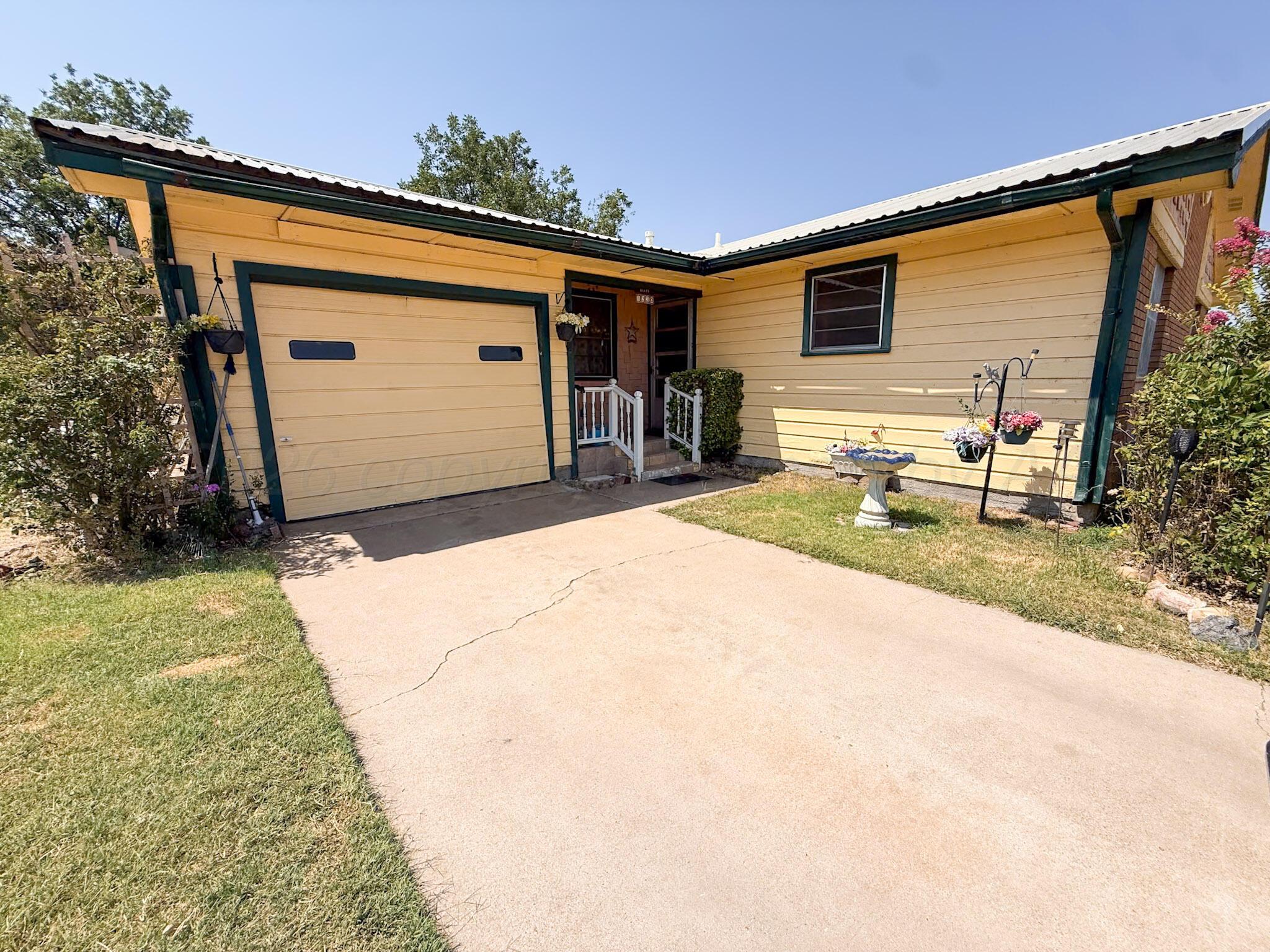 1220 W Main Street Property Photo 2