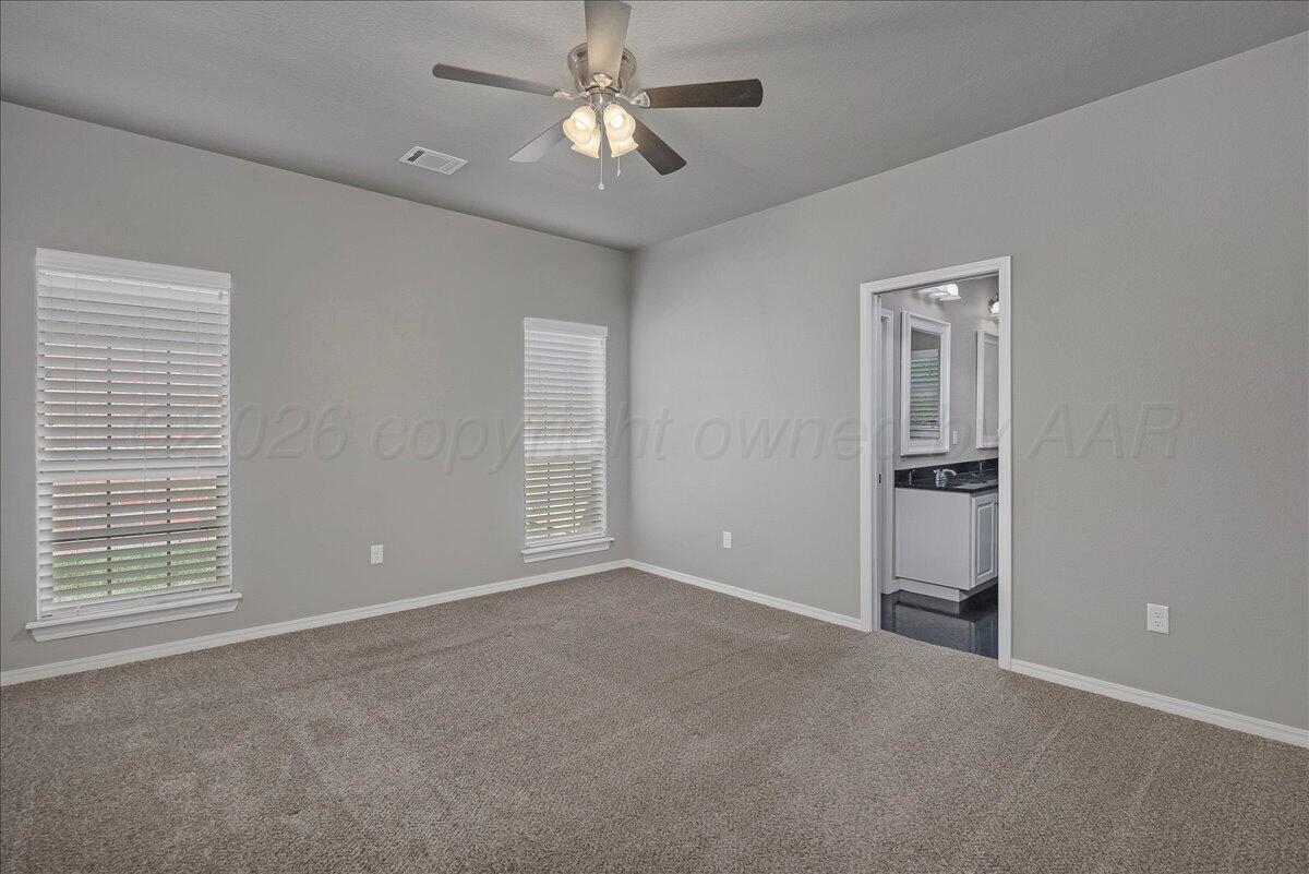 9504 Sydney Drive Property Photo 9