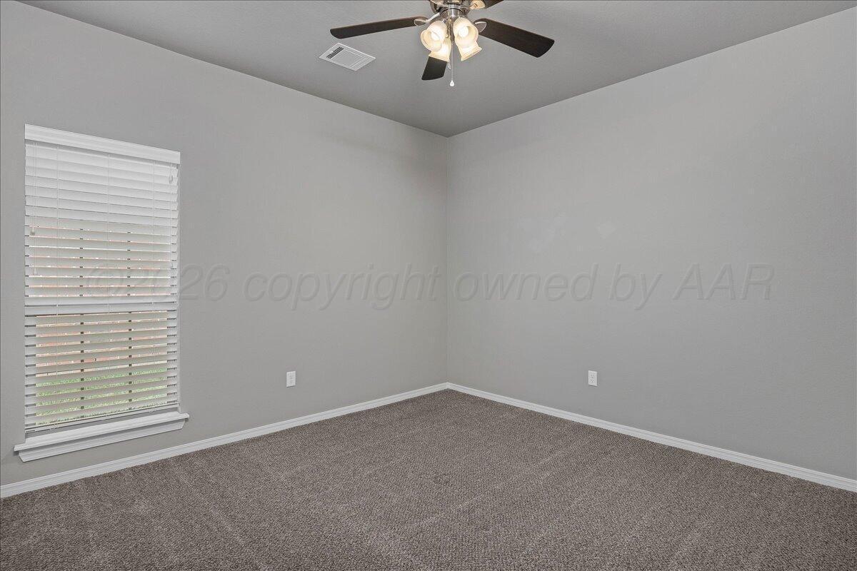 9504 Sydney Drive Property Photo 13