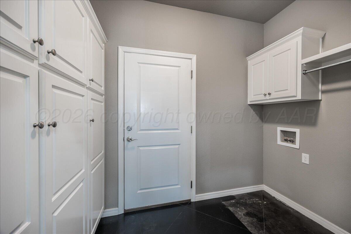 9504 Sydney Drive Property Photo 17