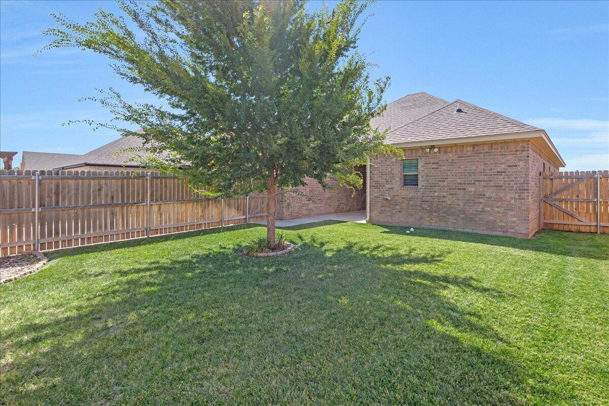 9504 Sydney Drive Property Photo 19