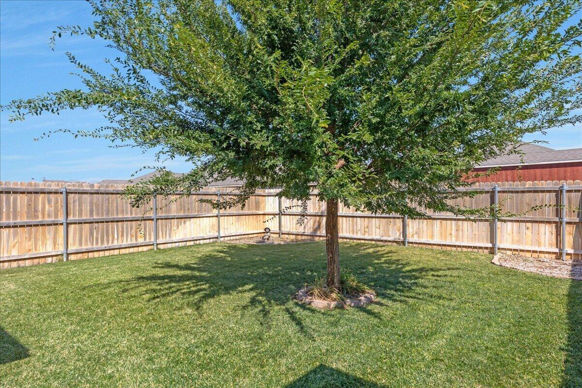9504 Sydney Drive Property Photo 20