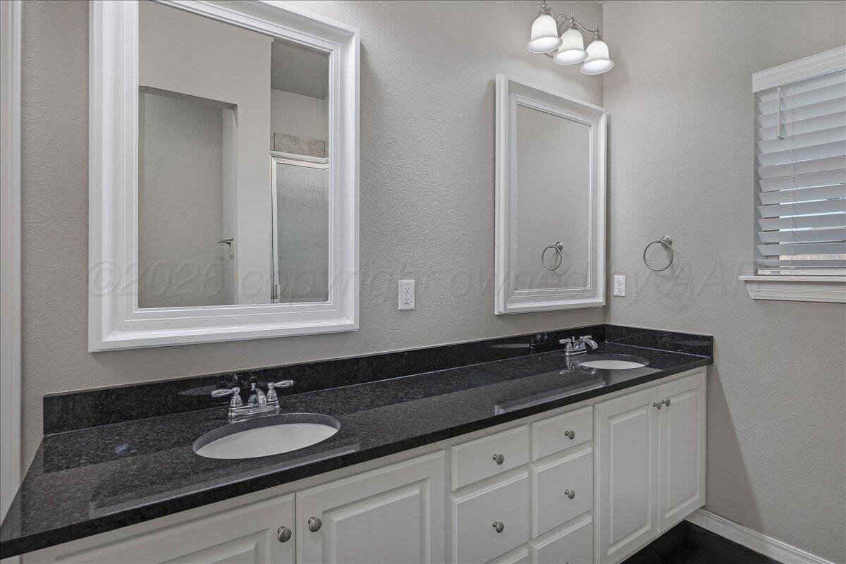 9504 Sydney Drive Property Photo 27