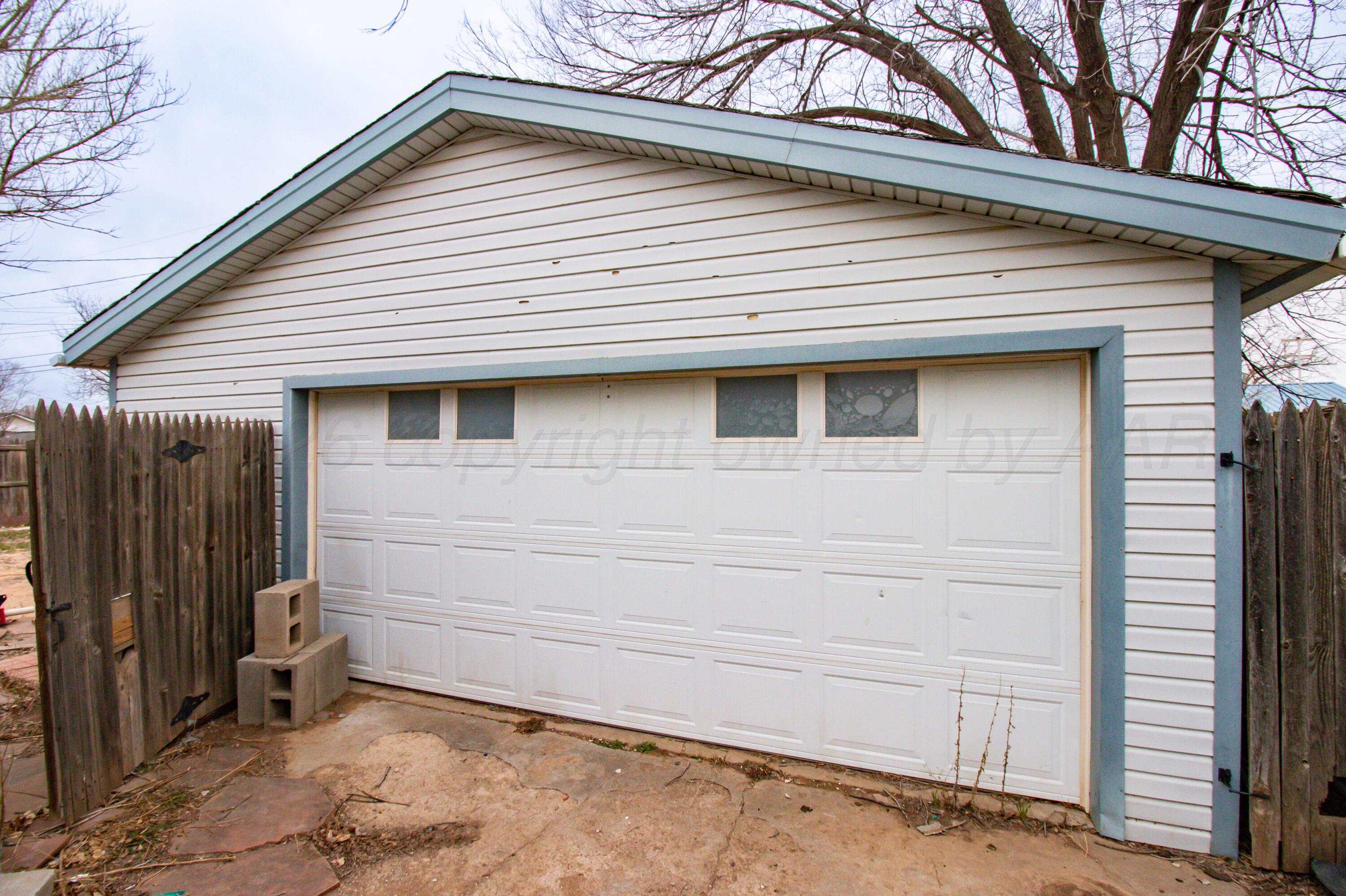 4007 Parker Street Property Photo 8