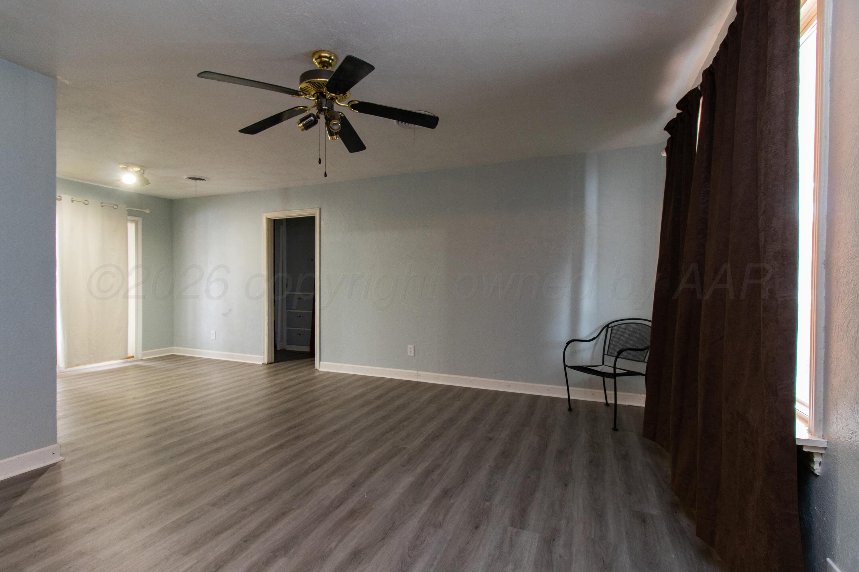 4007 Parker Street Property Photo 11